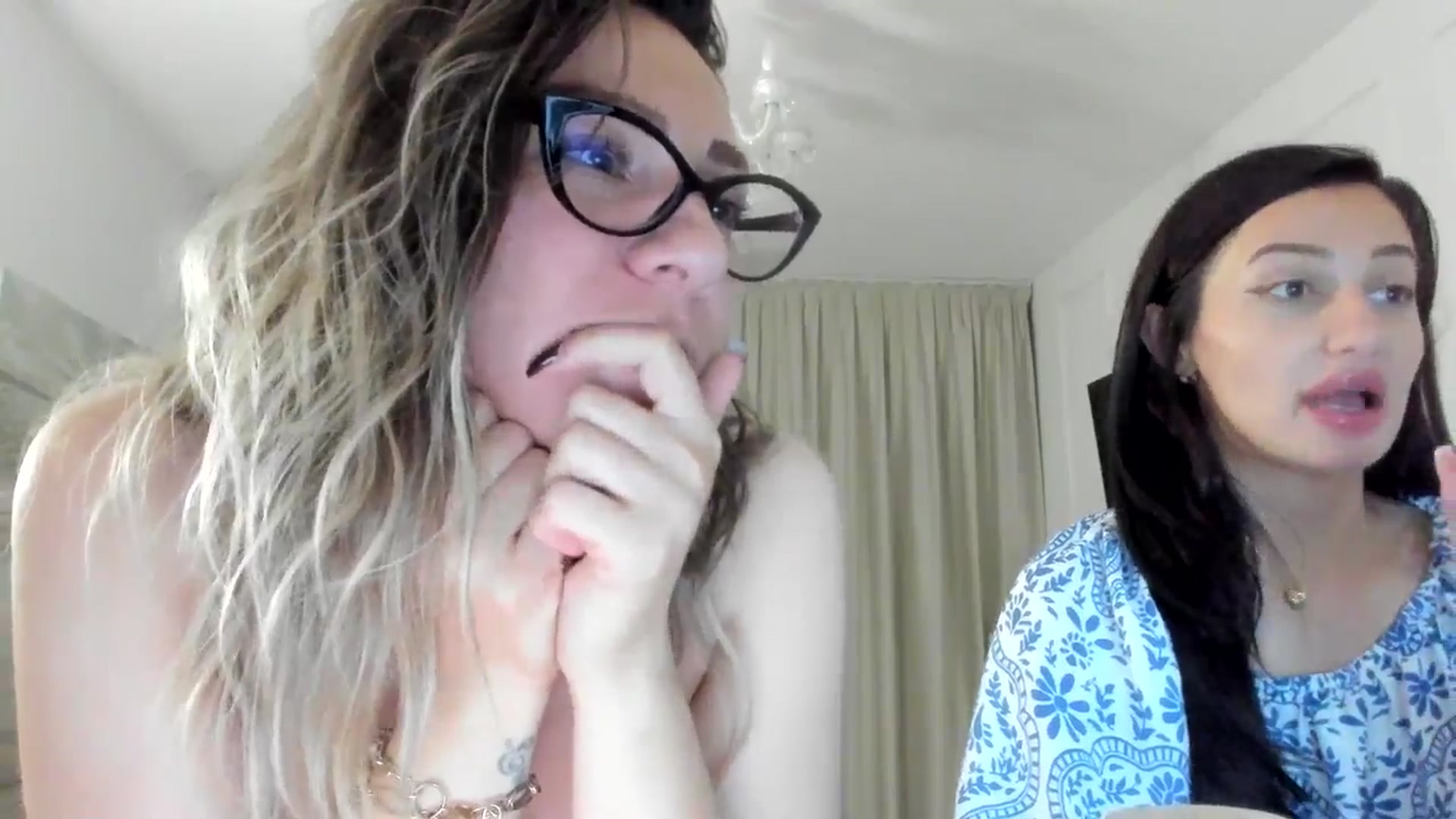 Gallery image thumbnail from ItsEvie's myfreecams stream on, 06/22/2025, 23:26 image 20 of 20