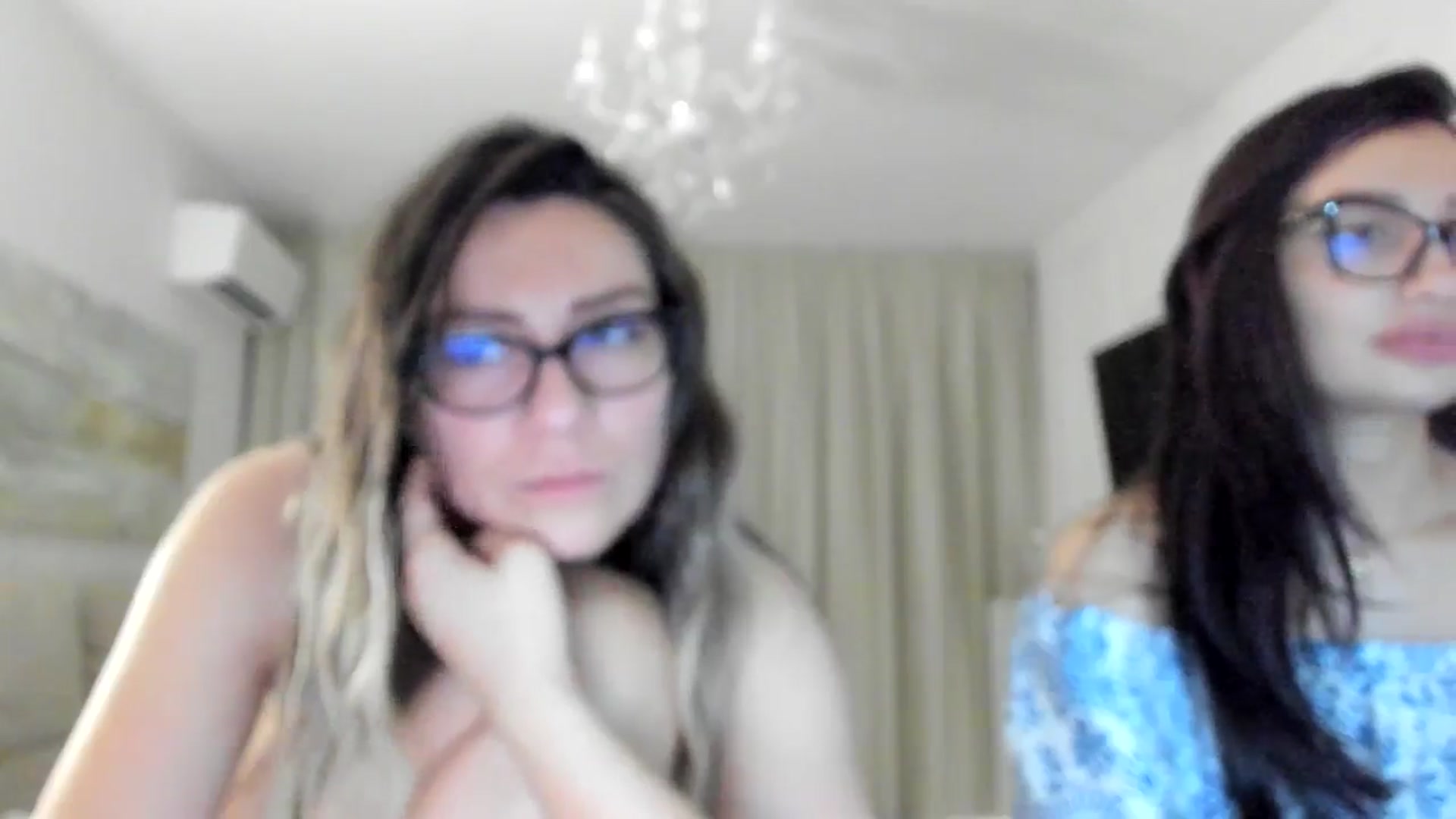 Gallery image thumbnail from ItsEvie's myfreecams stream on, 06/22/2025, 23:26 image 14 of 20