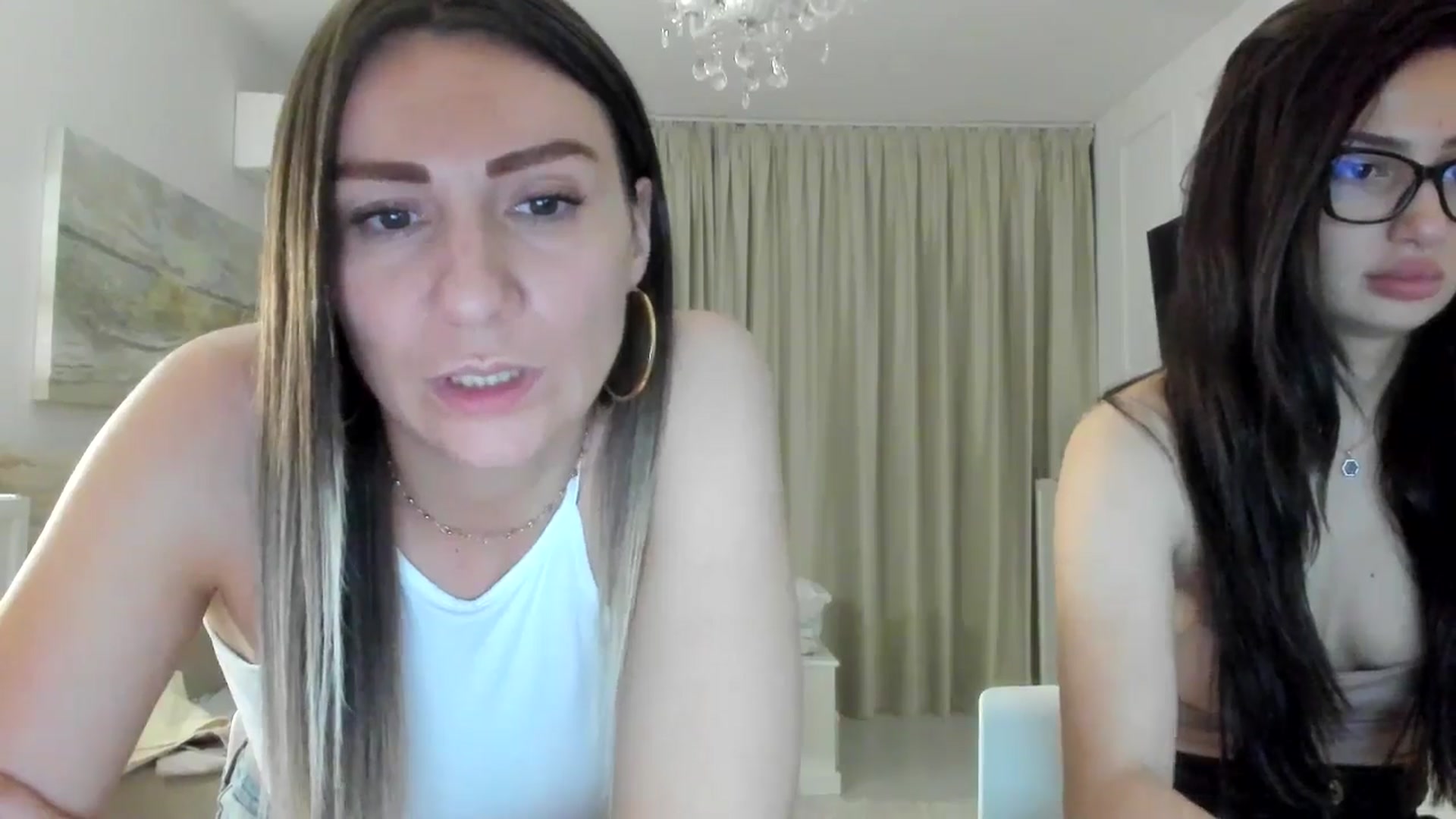 Gallery image thumbnail from ItsEvie's myfreecams stream on, 06/25/2025, 23:14 image 20 of 20