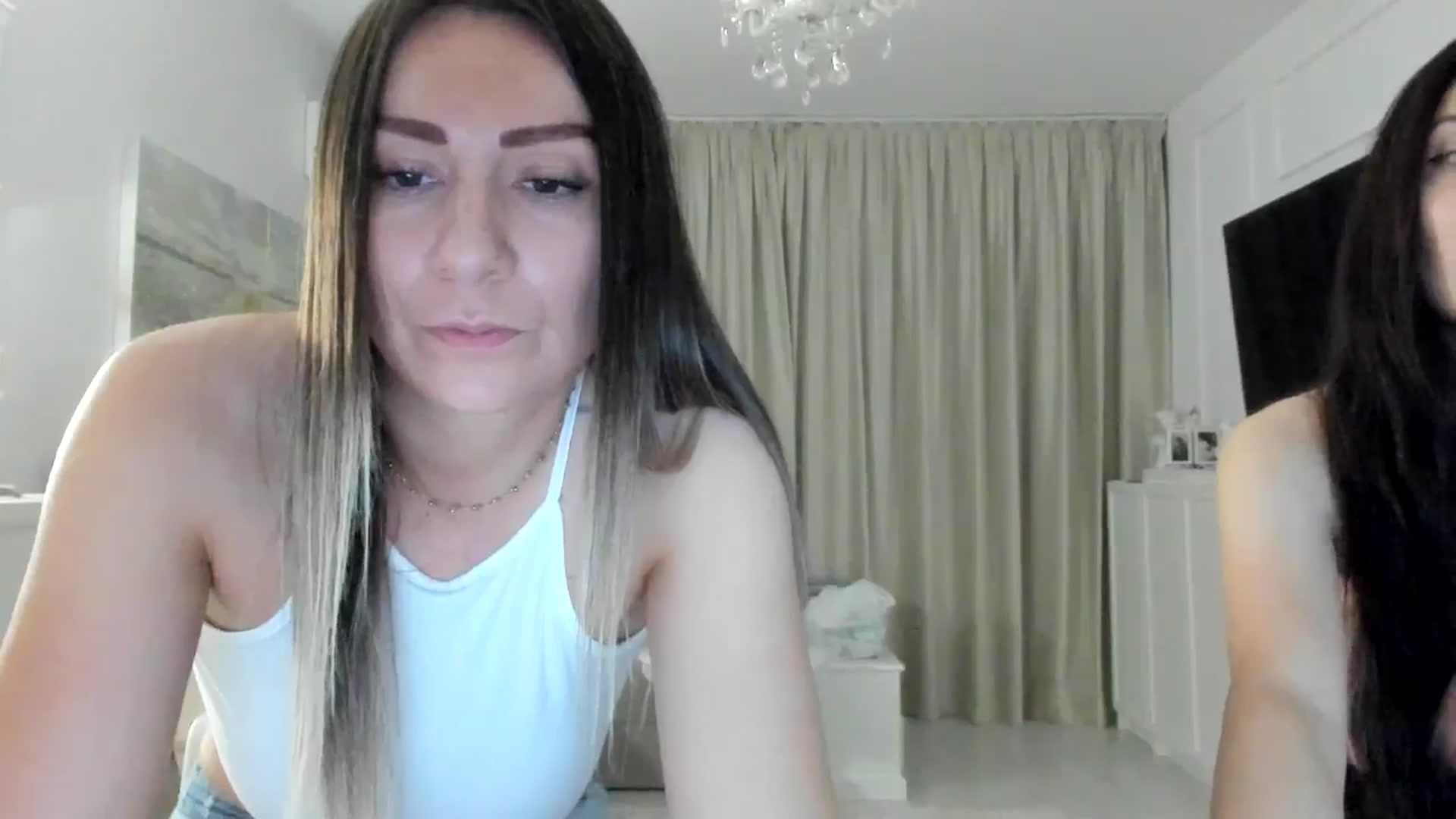 Gallery image thumbnail from ItsEvie's myfreecams stream on, 06/25/2025, 23:14 image 7 of 20