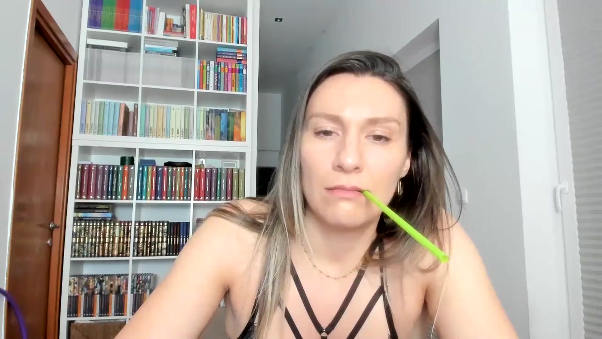 Gallery image thumbnail from ItsEvie's myfreecams stream on, 06/30/2025, 22:57 image 18 of 20