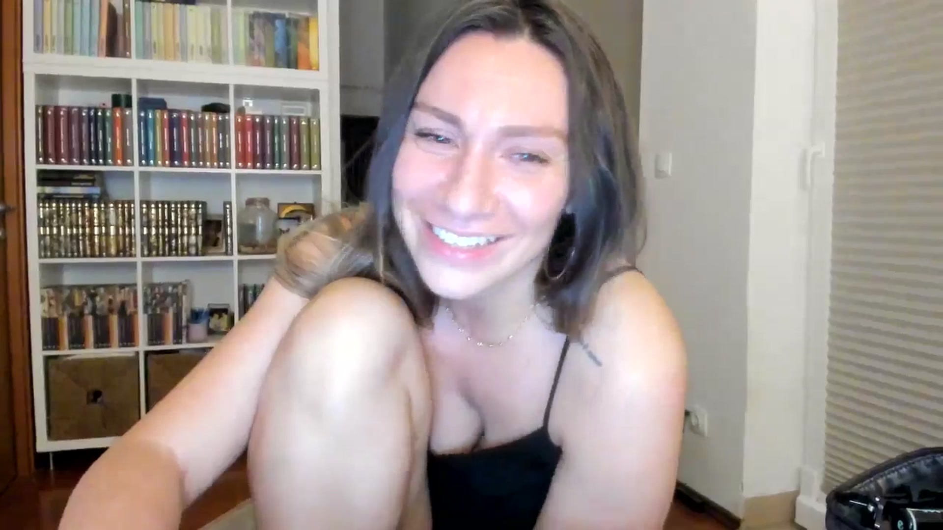 Gallery image thumbnail from ItsEvie's myfreecams stream on, 07/05/2025, 23:31 image 16 of 20