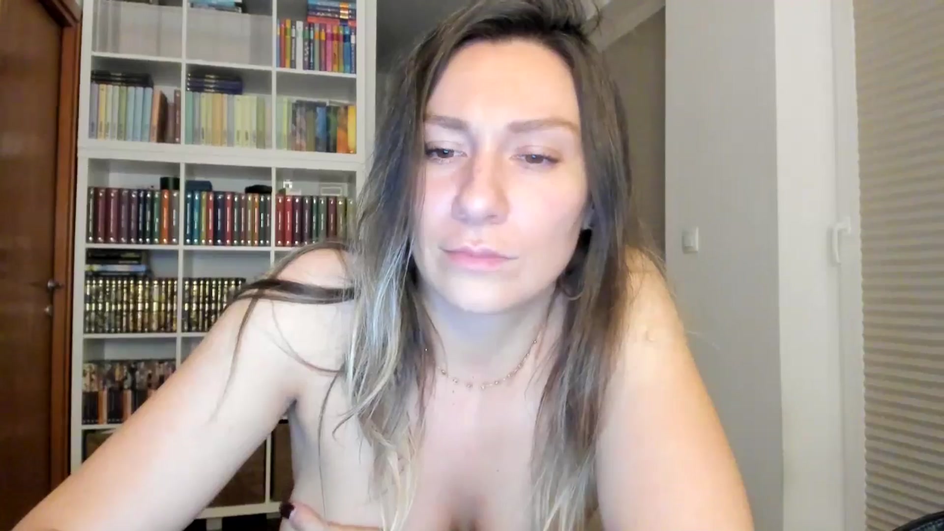 Gallery image thumbnail from ItsEvie's myfreecams stream on, 07/06/2025, 01:57 image 10 of 20