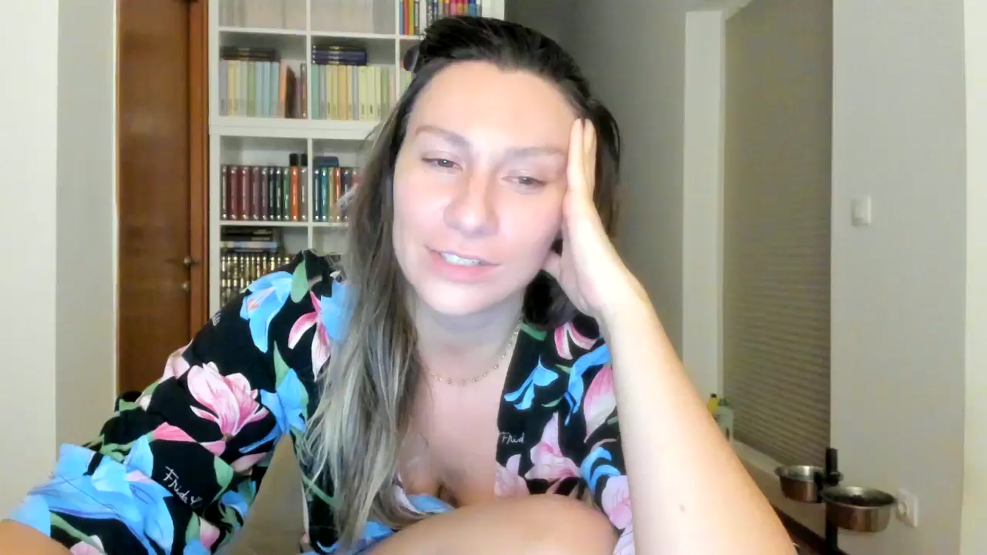 Gallery image thumbnail from ItsEvie's myfreecams stream on, 07/07/2025, 23:04 image 7 of 20