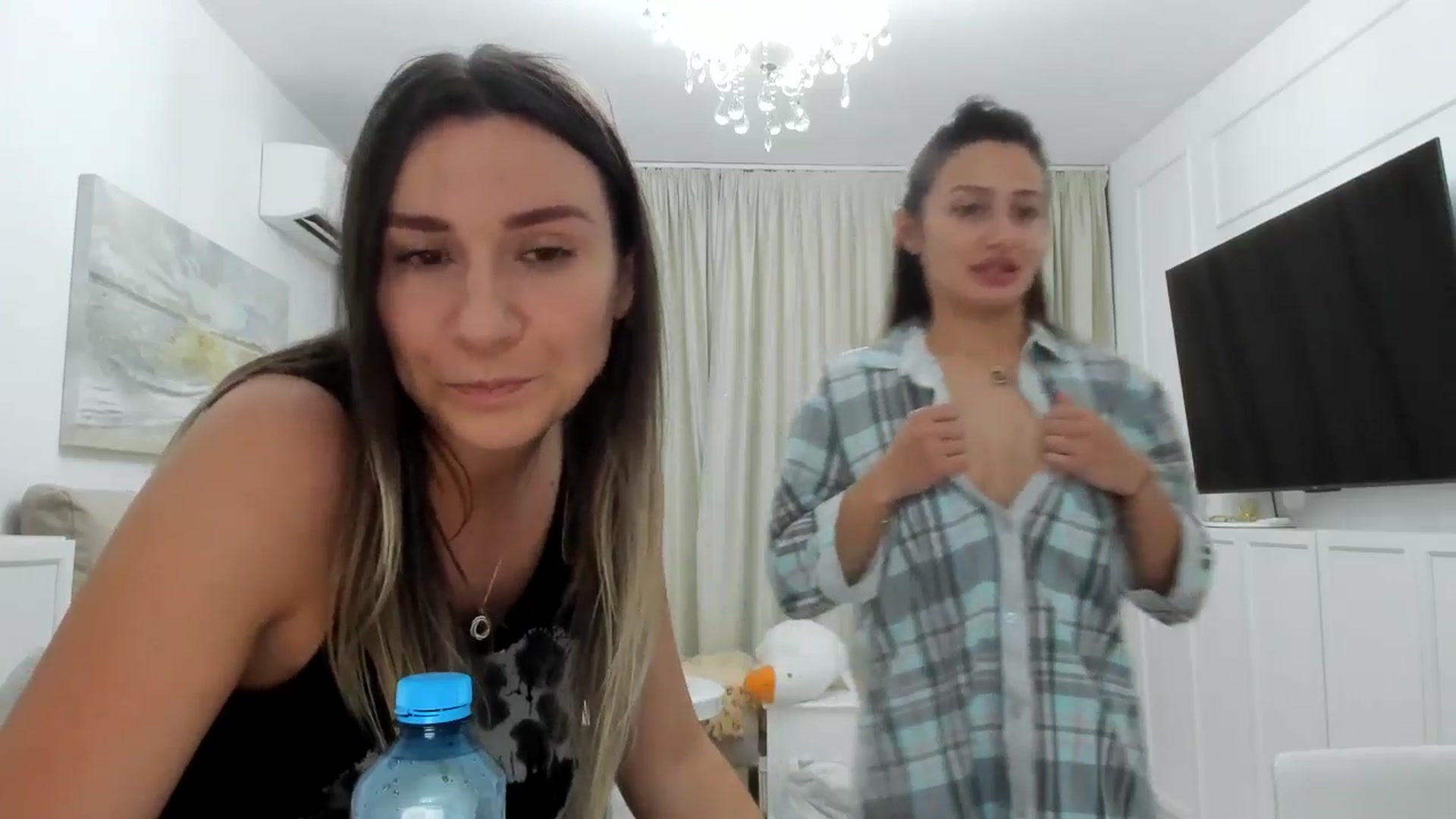 Gallery image thumbnail from ItsEvie's myfreecams stream on, 07/26/2025, 18:46 image 12 of 20