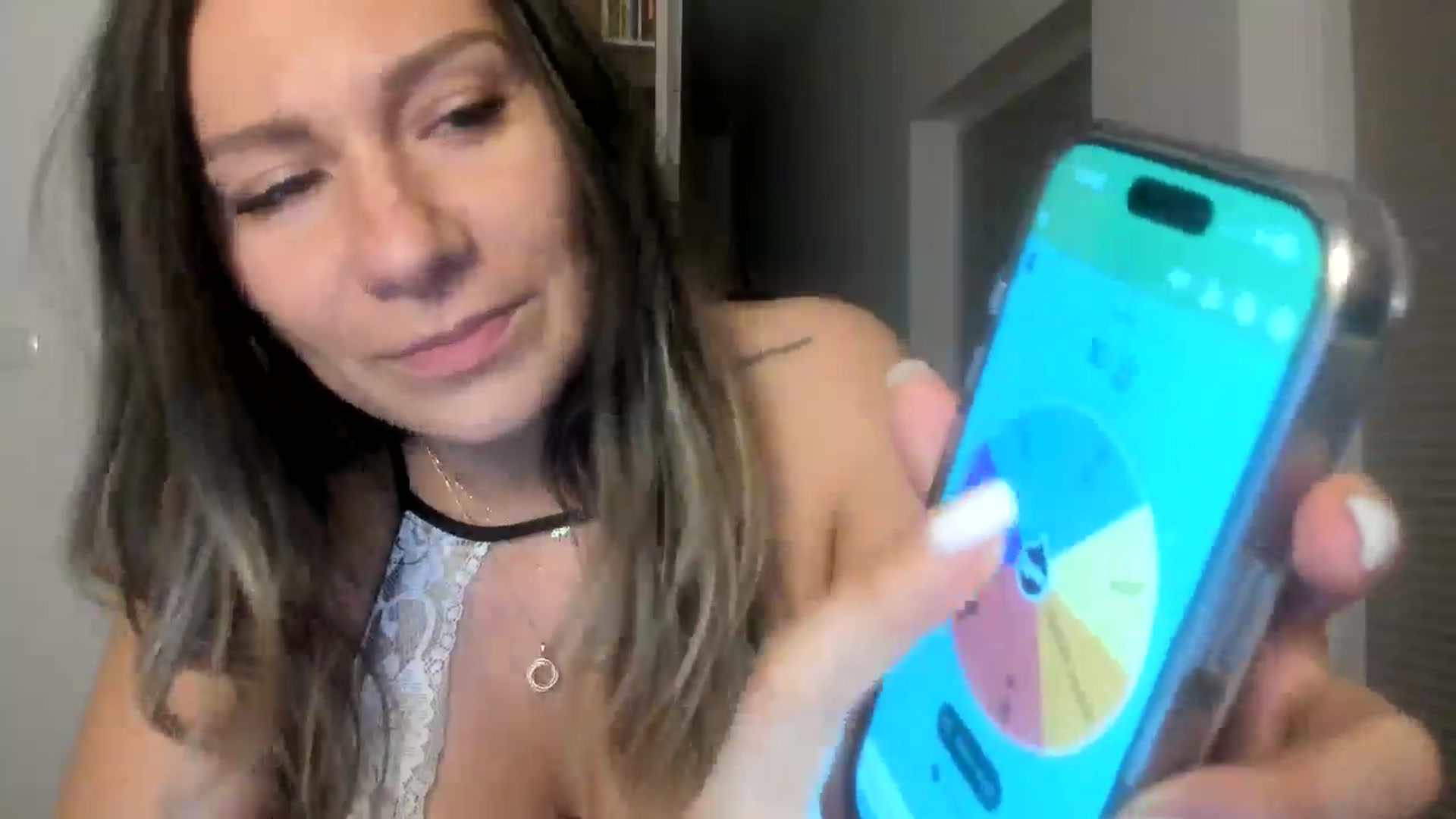Gallery image thumbnail from ItsEvie's myfreecams stream on, 08/04/2025, 23:22 image 2 of 20