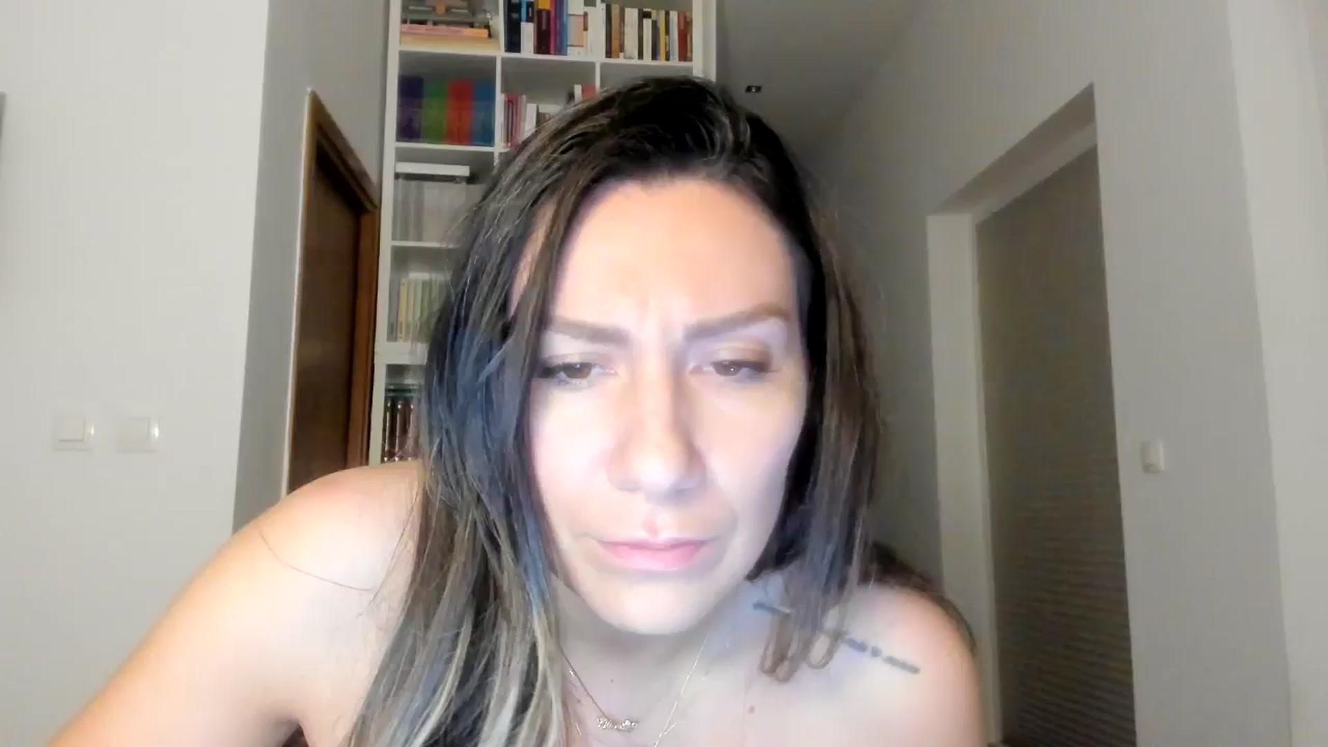 Gallery image thumbnail from ItsEvie's myfreecams stream on, 08/06/2025, 24:12 image 7 of 20