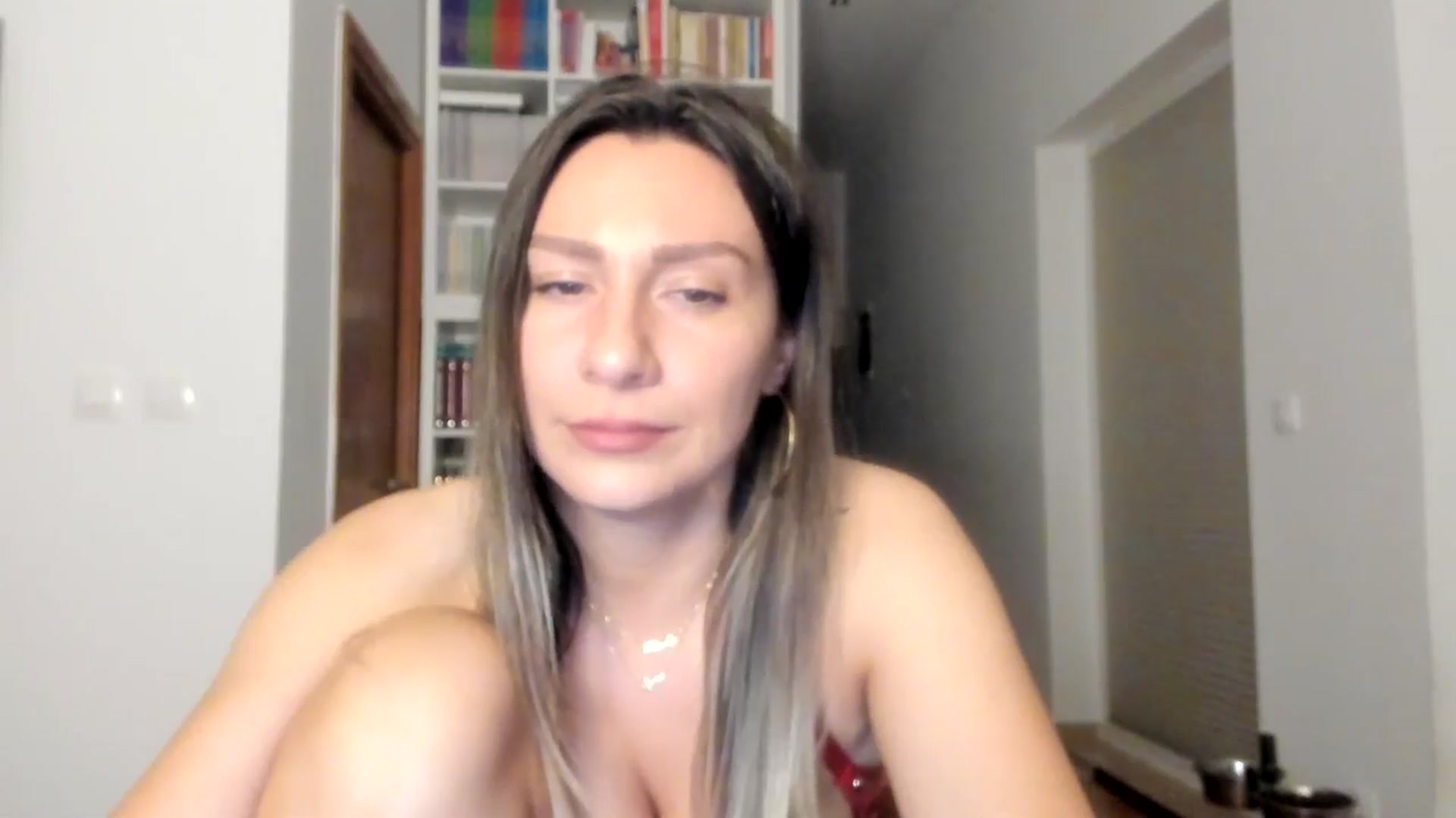 Gallery image thumbnail from ItsEvie's myfreecams stream on, 08/10/2025, 22:57 image 7 of 20