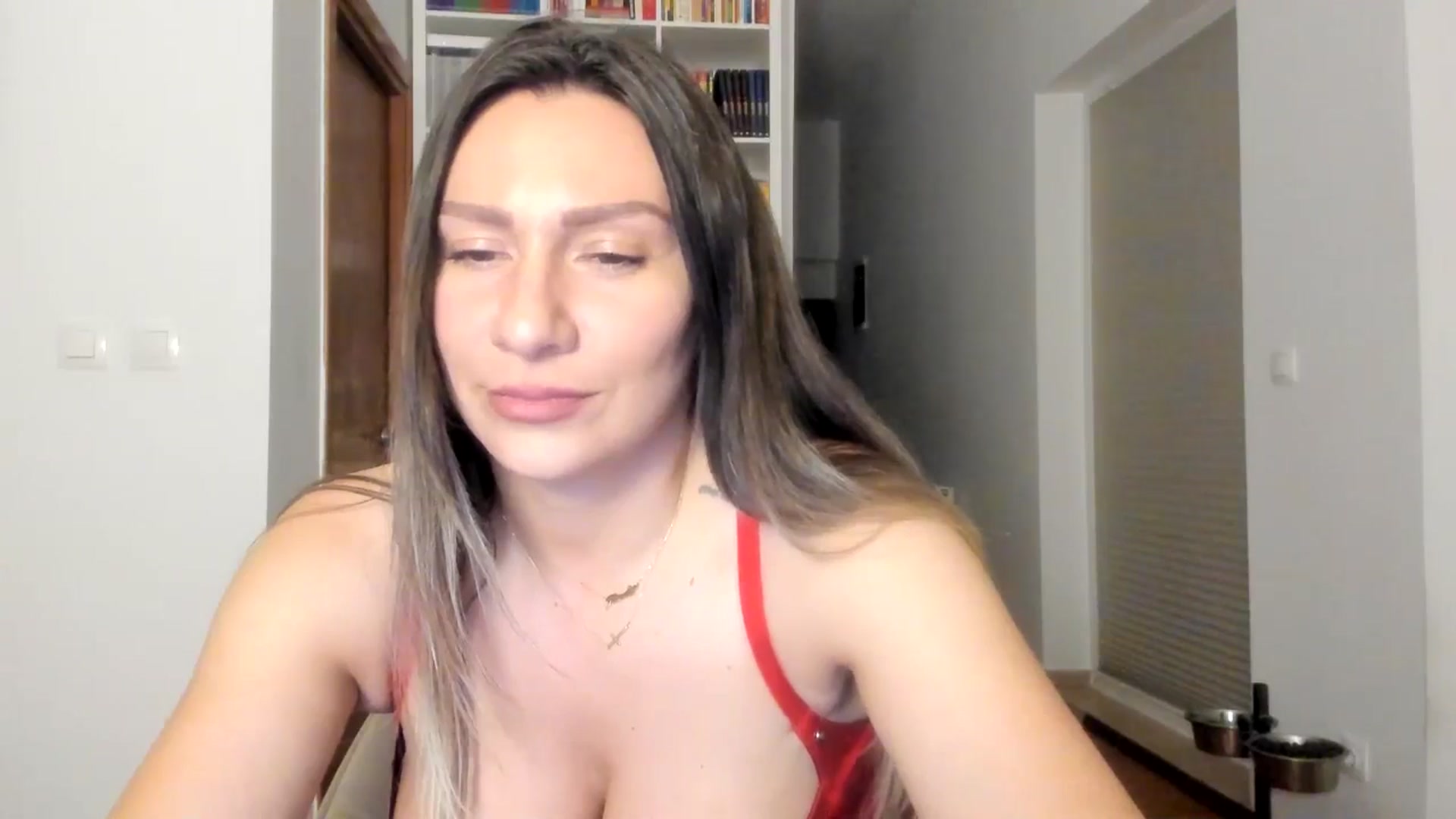 Gallery image thumbnail from ItsEvie's myfreecams stream on, 08/10/2025, 22:57 image 16 of 20