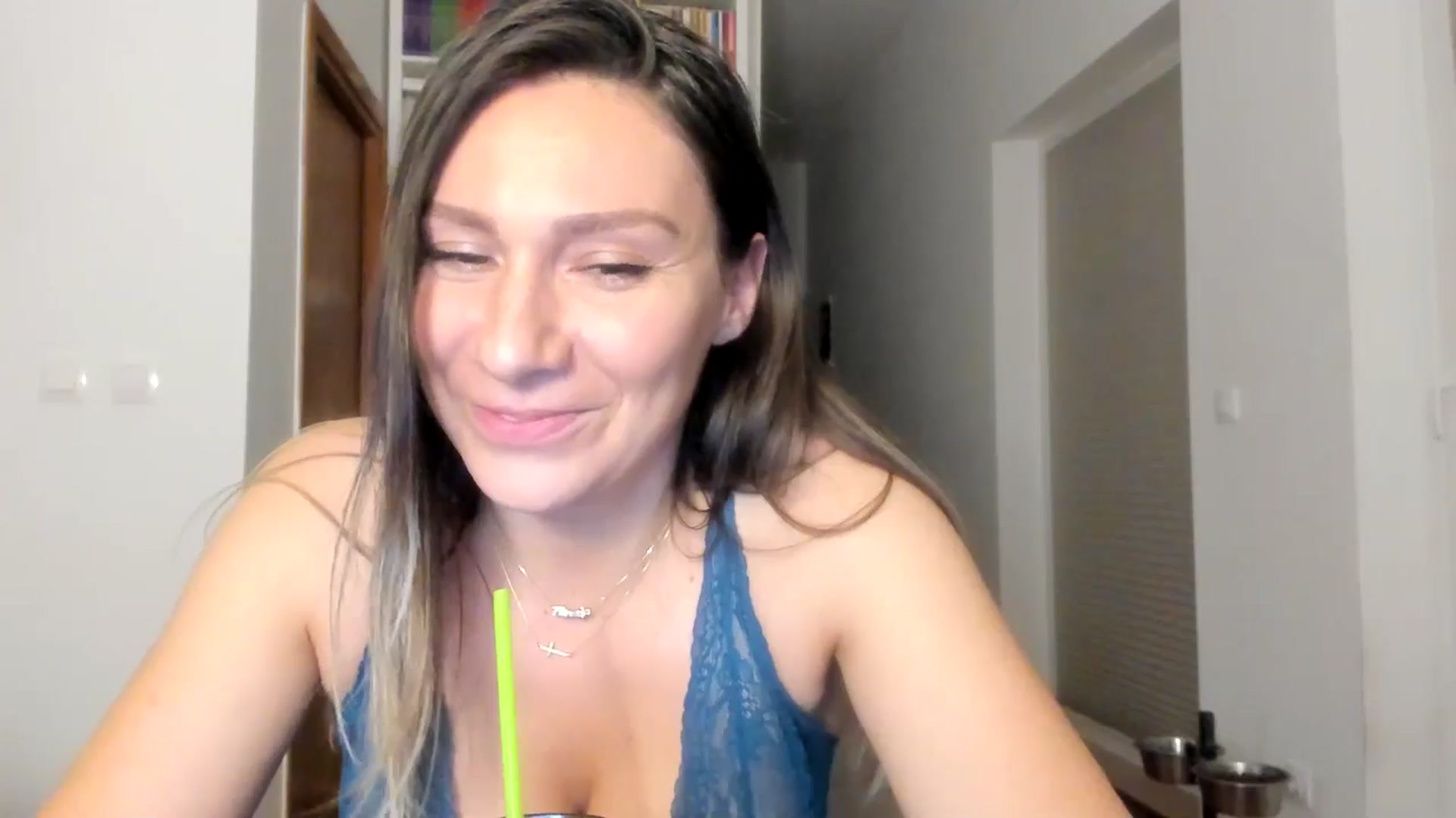 Gallery image thumbnail from ItsEvie's myfreecams stream on, 08/11/2025, 23:01 image 16 of 20