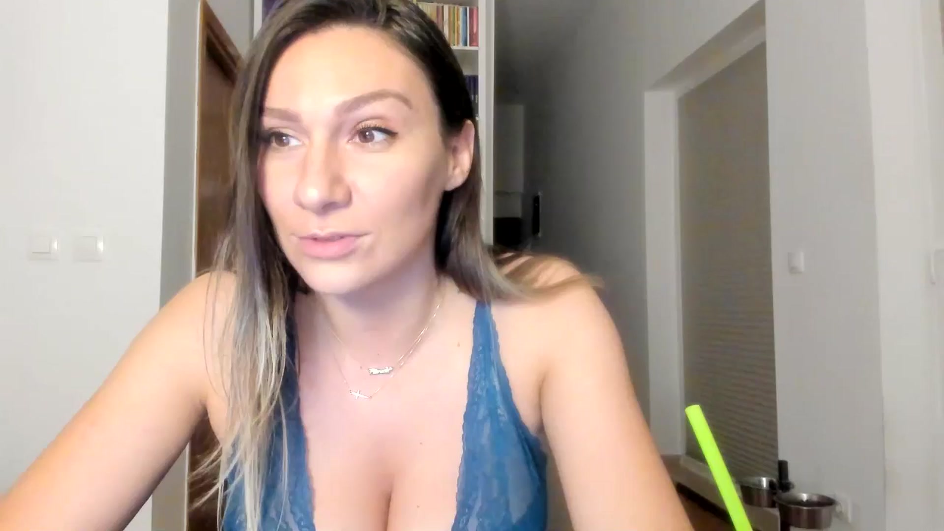 Gallery image thumbnail from ItsEvie's myfreecams stream on, 08/11/2025, 23:01 image 19 of 20