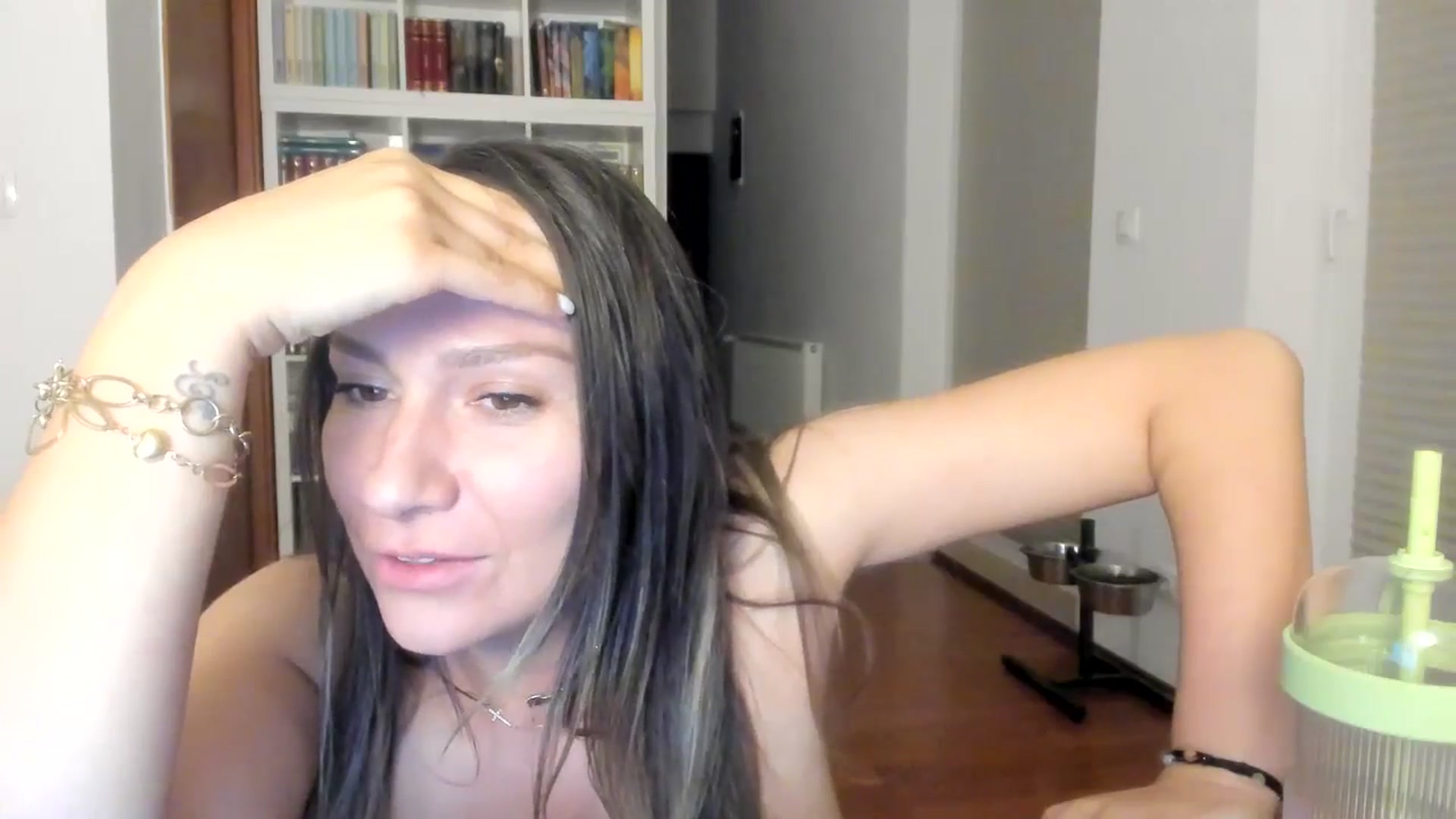 Gallery image thumbnail from ItsEvie's myfreecams stream on, 08/13/2025, 24:57 image 4 of 20