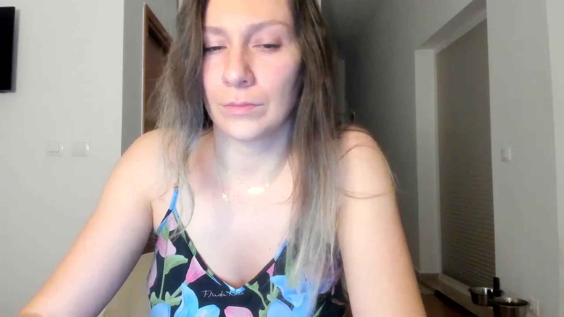 Gallery image thumbnail from ItsEvie's myfreecams stream on, 08/13/2025, 22:42 image 6 of 20