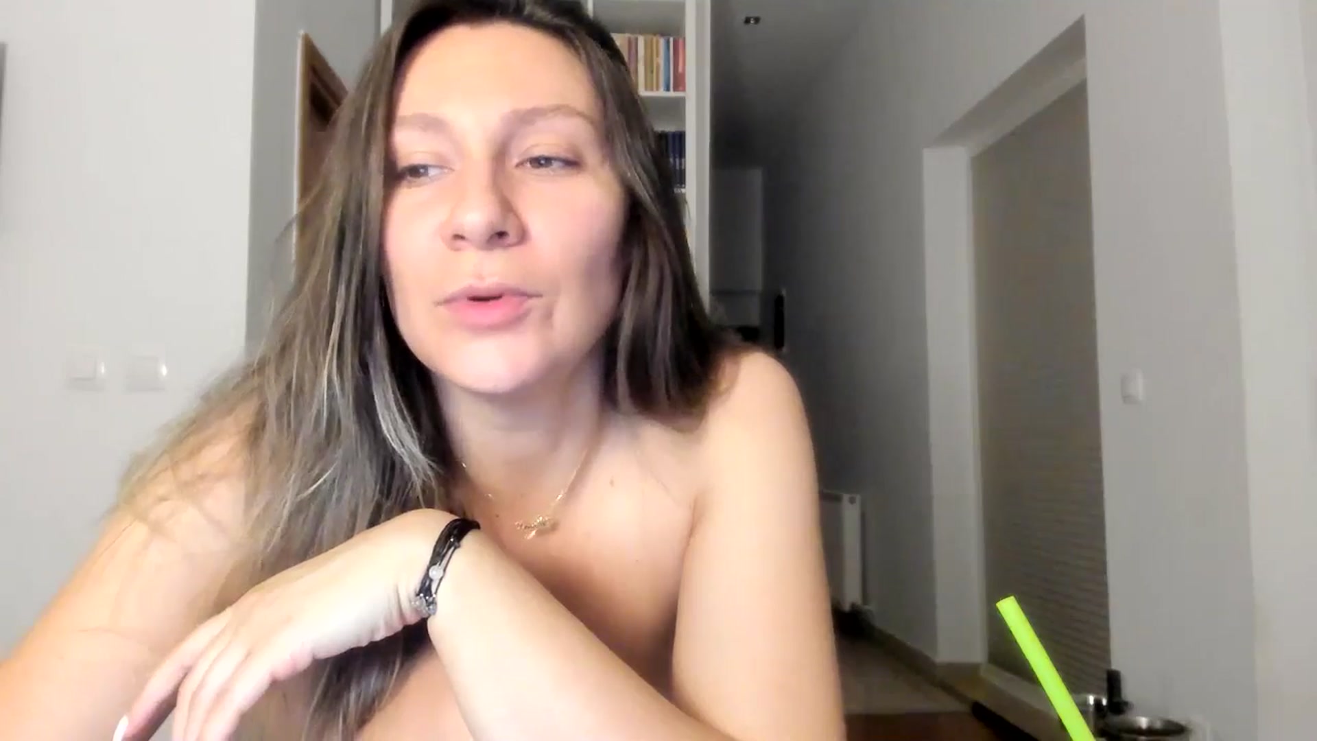 Gallery image thumbnail from ItsEvie's myfreecams stream on, 08/14/2025, 24:29 image 4 of 20