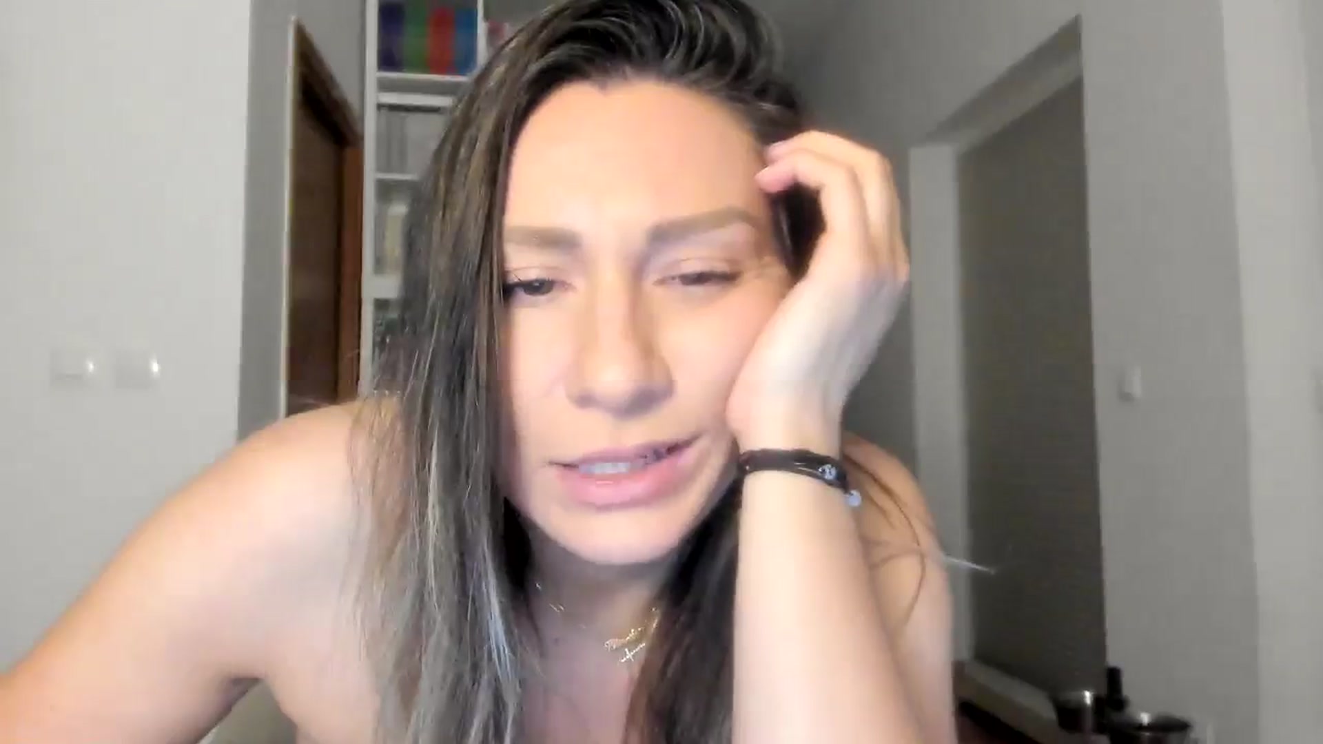 Gallery image thumbnail from ItsEvie's myfreecams stream on, 08/15/2025, 01:19 image 14 of 20