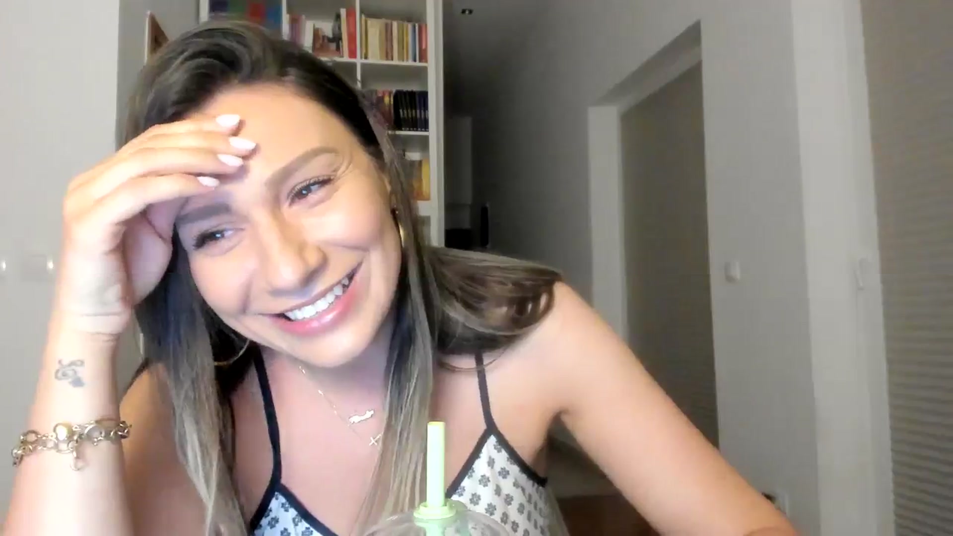 Gallery image thumbnail from ItsEvie's myfreecams stream on, 08/17/2025, 24:33 image 5 of 20