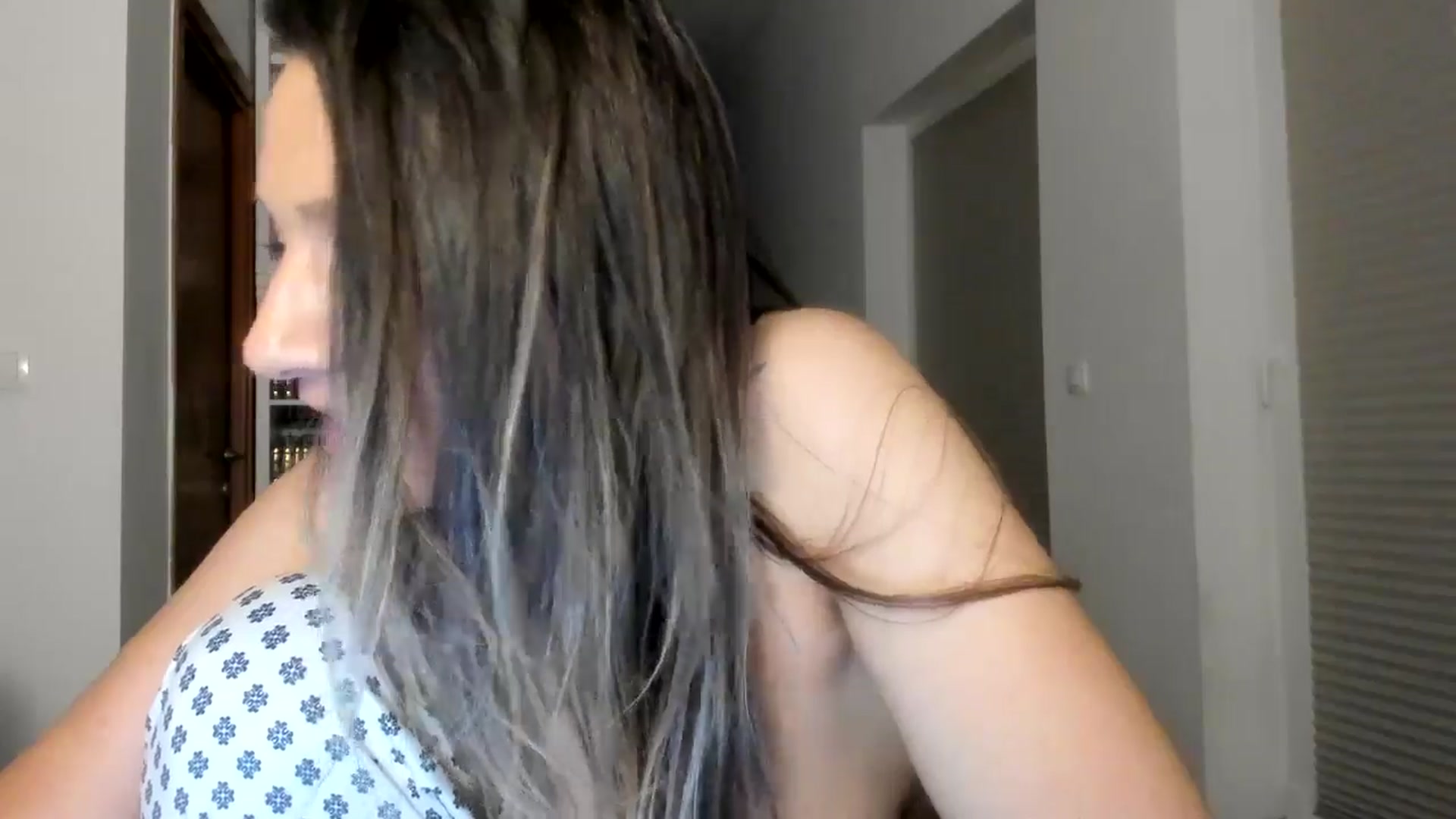 Gallery image thumbnail from ItsEvie's myfreecams stream on, 08/17/2025, 24:33 image 10 of 20