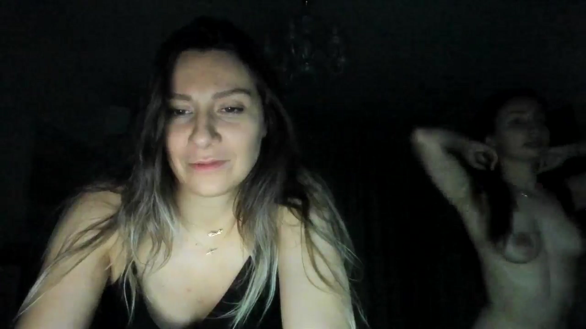 Gallery image thumbnail from ItsEvie's myfreecams stream on, 08/19/2025, 24:33 image 19 of 20