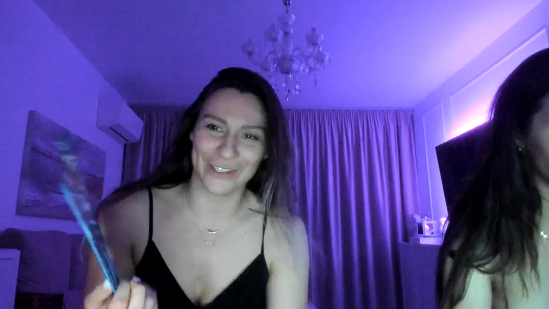 Gallery image thumbnail from ItsEvie's myfreecams stream on, 08/19/2025, 24:33 image 20 of 20