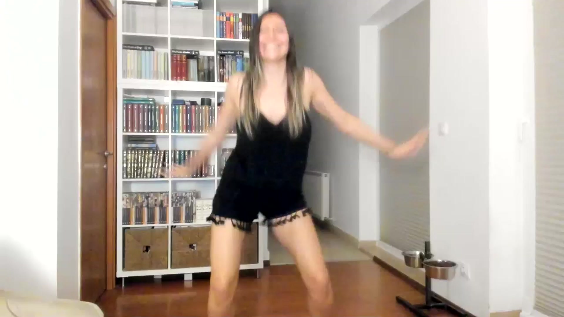 Gallery image thumbnail from ItsEvie's myfreecams stream on, 08/21/2025, 24:57 image 18 of 20