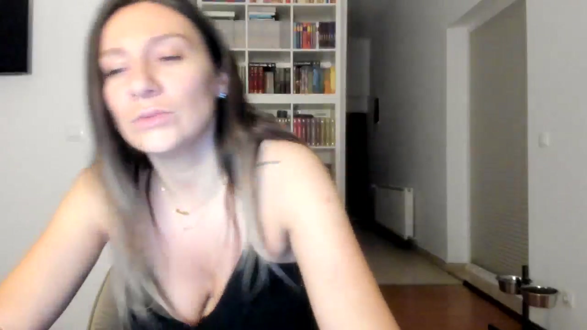 Gallery image thumbnail from ItsEvie's myfreecams stream on, 08/21/2025, 24:57 image 15 of 20