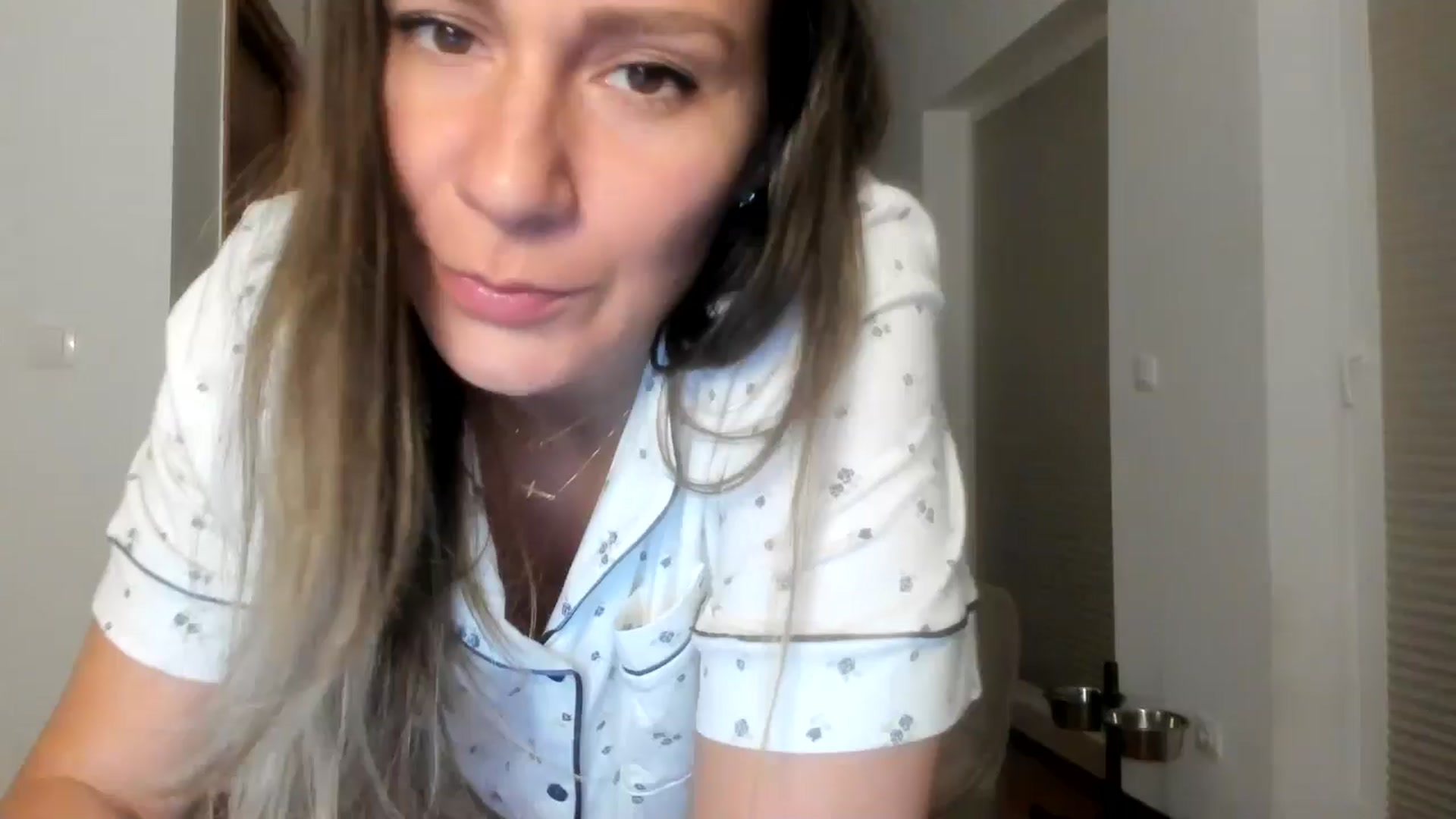 Gallery image thumbnail from ItsEvie's myfreecams stream on, 08/26/2025, 22:51 image 11 of 20