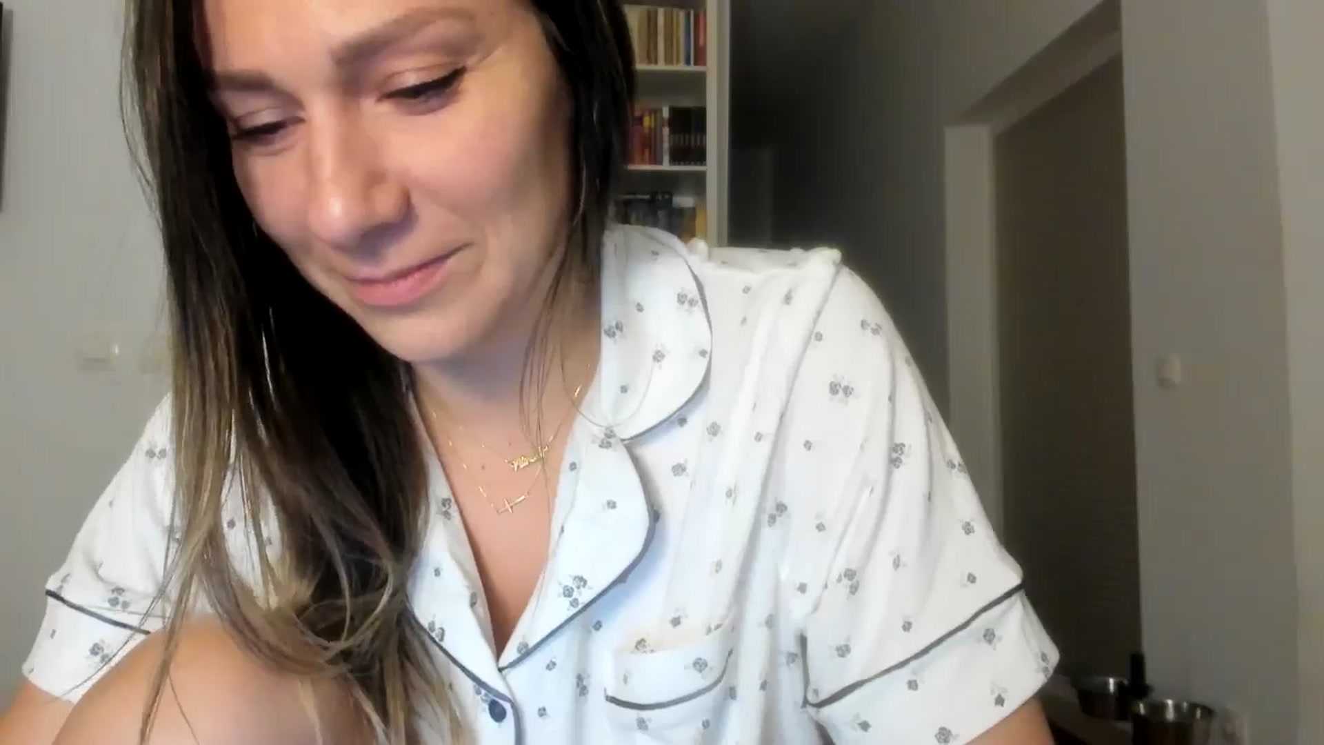Gallery image thumbnail from ItsEvie's myfreecams stream on, 08/26/2025, 23:40 image 17 of 20
