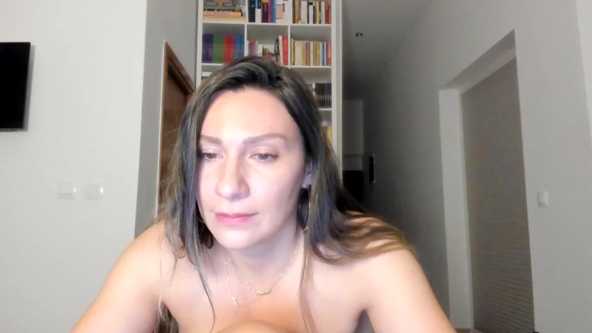 Gallery image thumbnail from ItsEvie's myfreecams stream on, 08/31/2025, 01:35 image 18 of 20