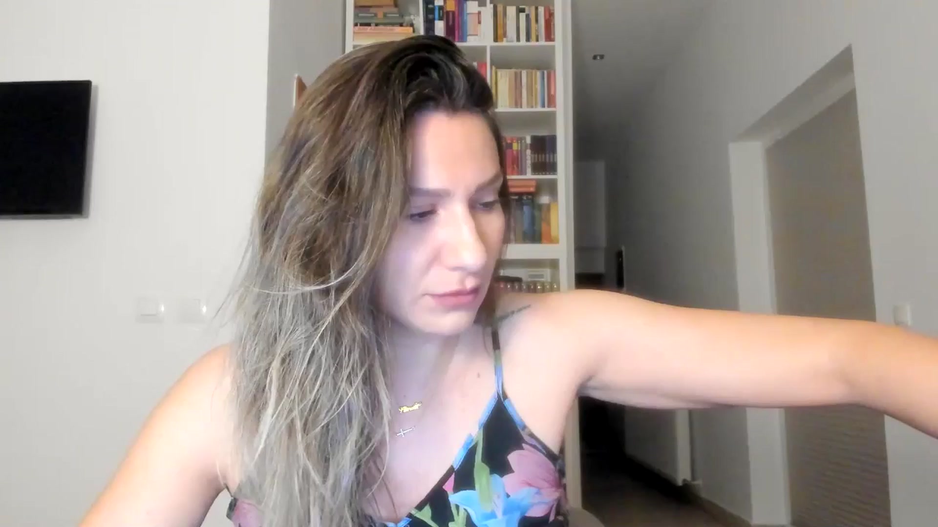 Gallery image thumbnail from ItsEvie's myfreecams stream on, 08/31/2025, 01:35 image 1 of 20