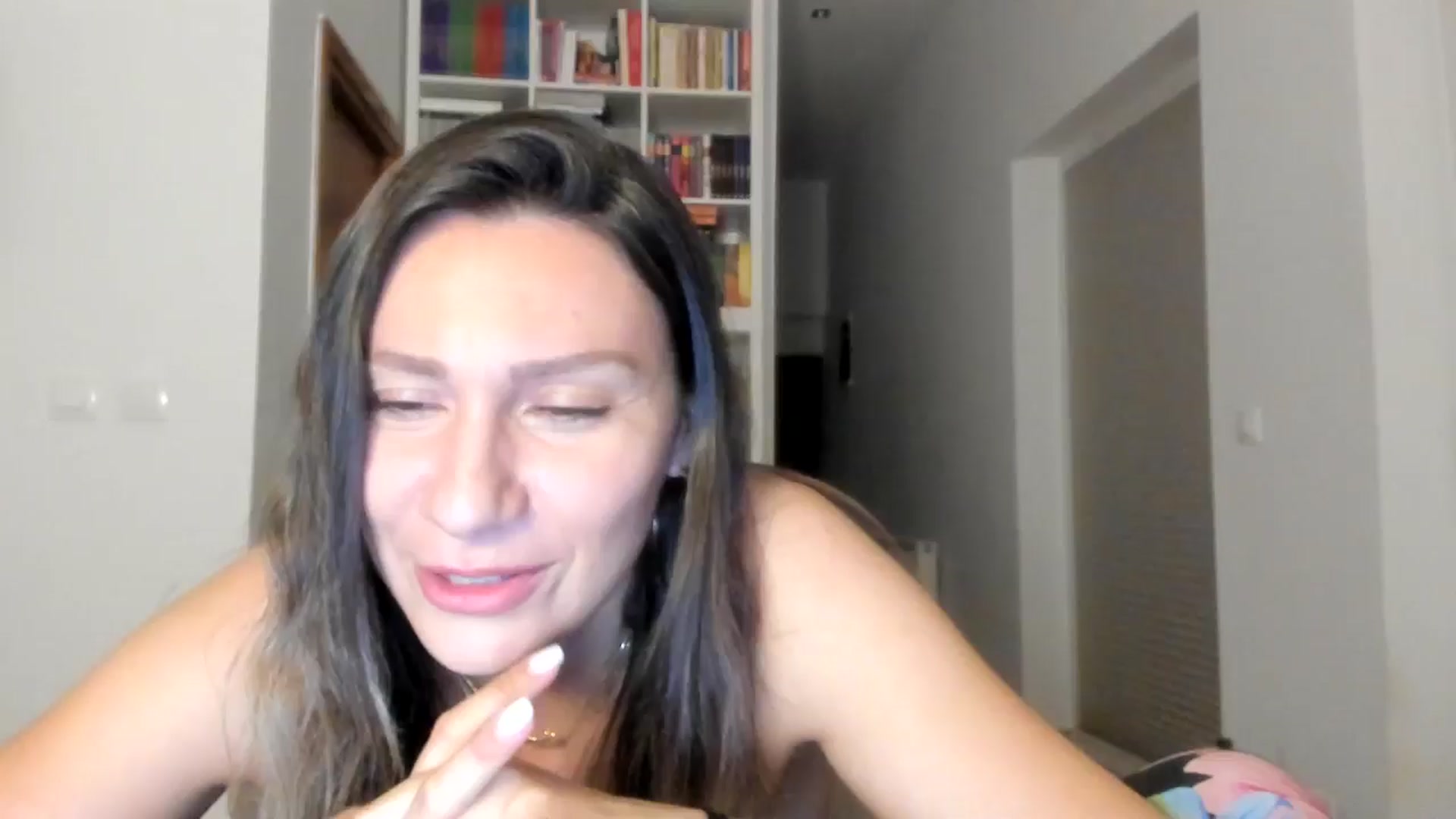 Gallery image thumbnail from ItsEvie's myfreecams stream on, 08/31/2025, 01:35 image 11 of 20