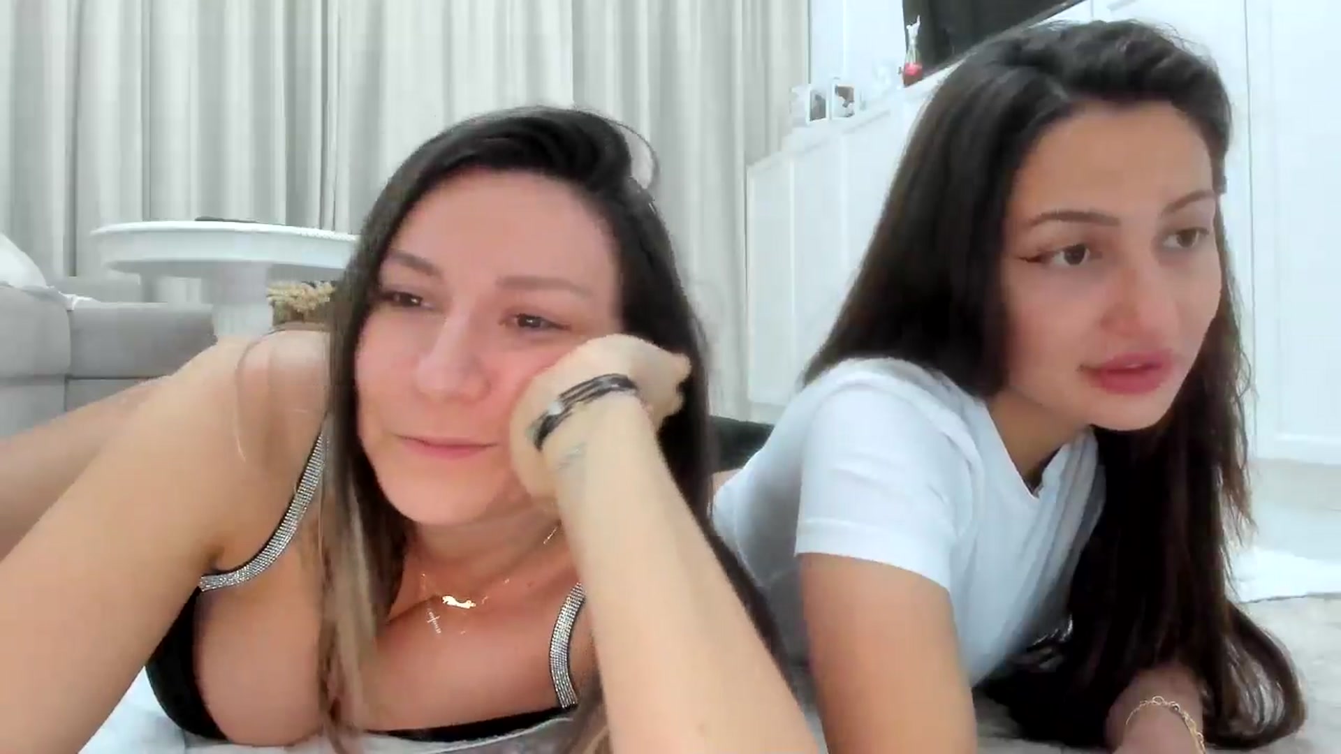Gallery image thumbnail from ItsEvie's myfreecams stream on, 09/03/2025, 23:16 image 12 of 20