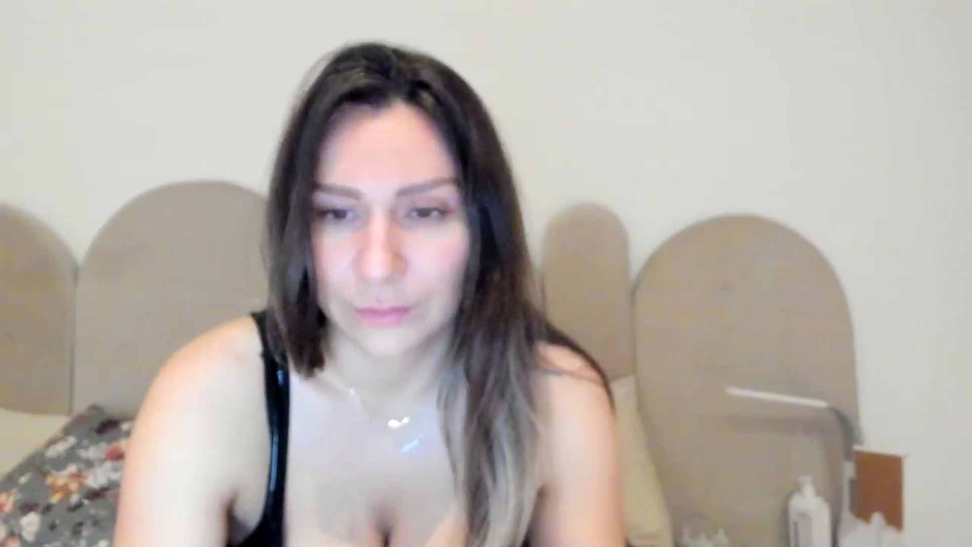 Gallery image thumbnail from ItsEvie's myfreecams stream on, 09/11/2025, 24:45 image 11 of 20