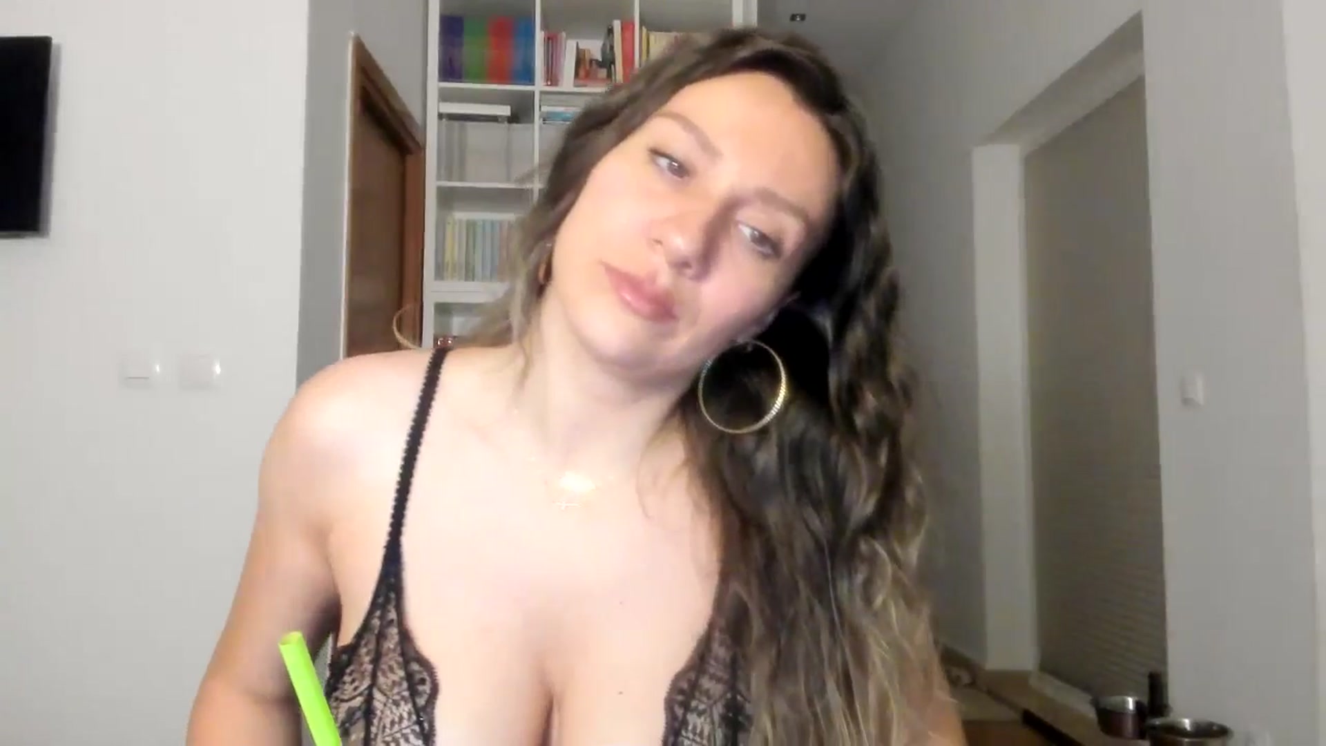 Gallery image thumbnail from ItsEvie's myfreecams stream on, 09/12/2025, 24:09 image 11 of 20