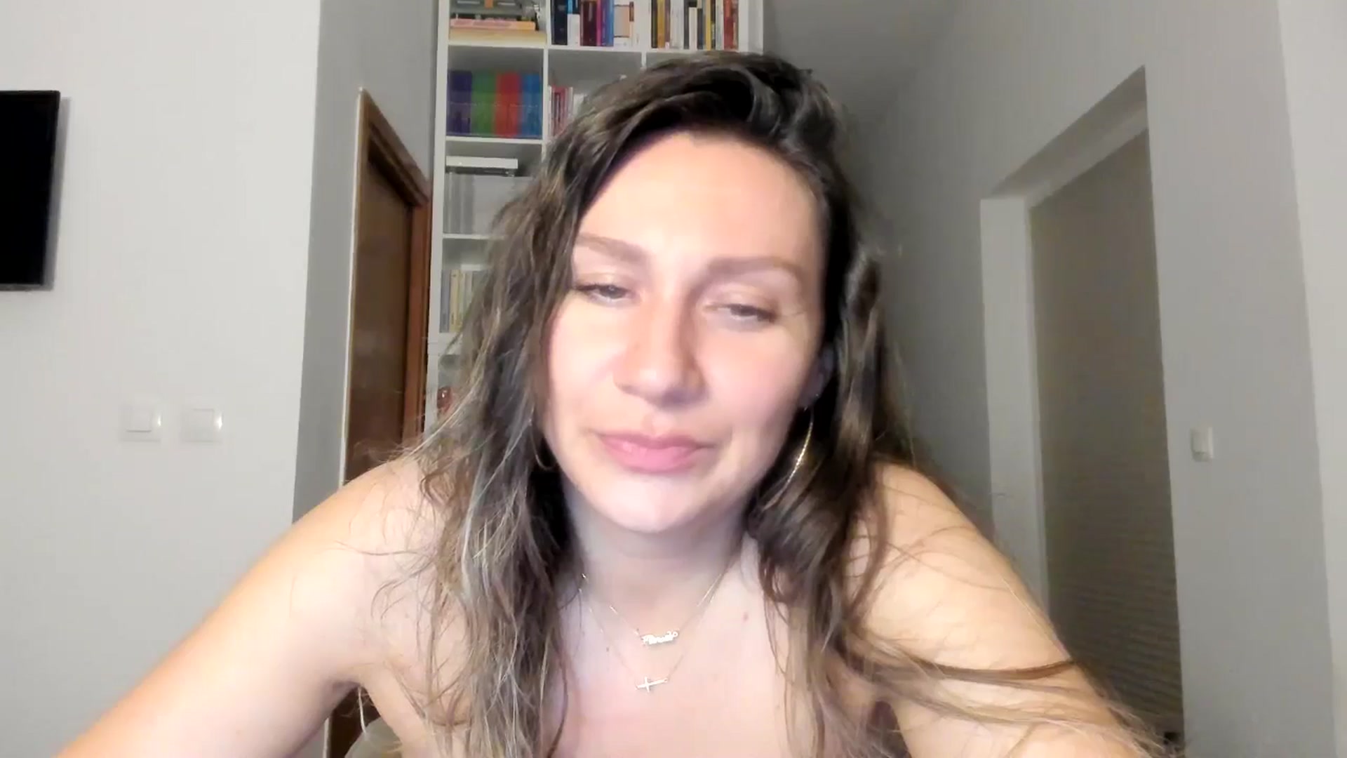 Gallery image thumbnail from ItsEvie's myfreecams stream on, 09/12/2025, 24:09 image 17 of 20
