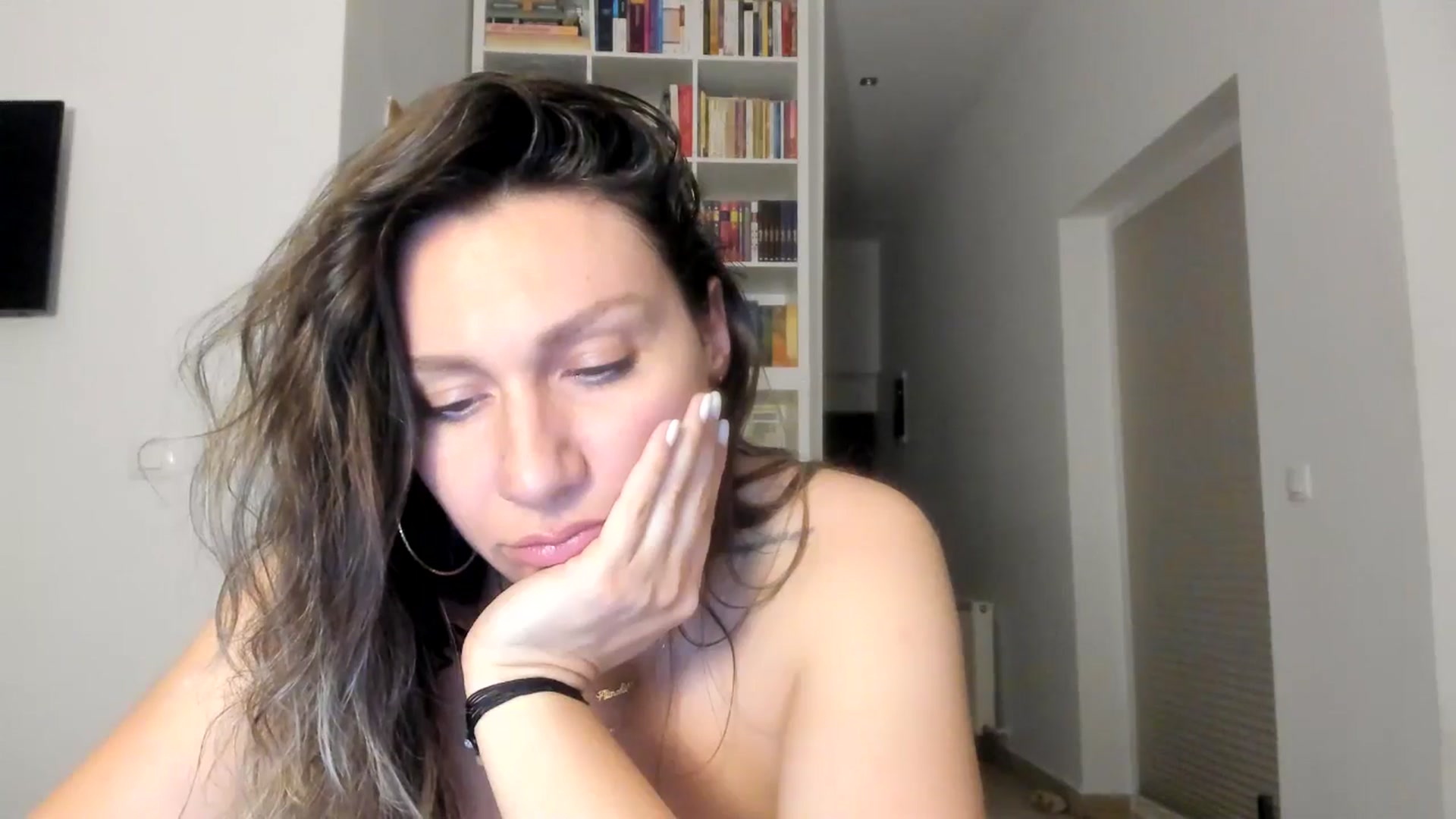 Gallery image thumbnail from ItsEvie's myfreecams stream on, 09/12/2025, 24:09 image 15 of 20