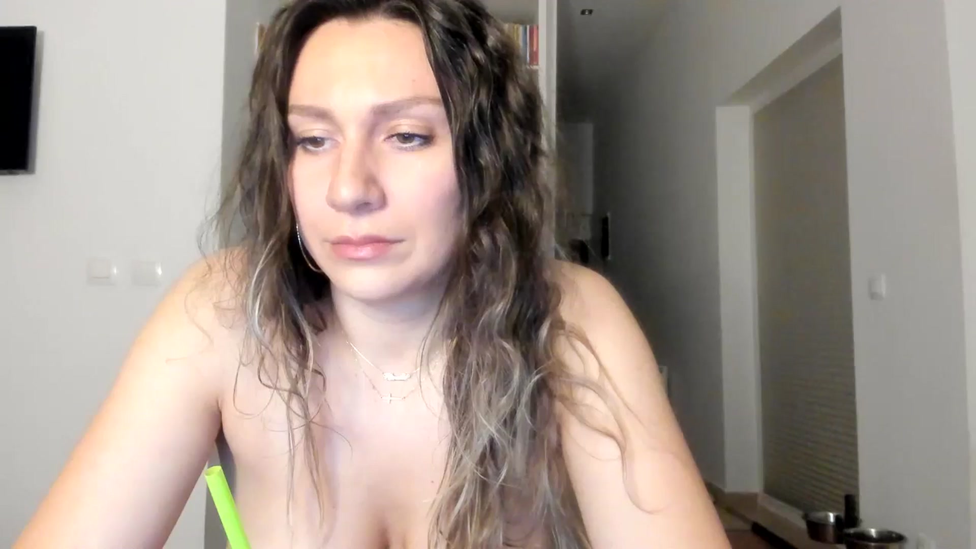 Gallery image thumbnail from ItsEvie's myfreecams stream on, 09/12/2025, 24:09 image 12 of 20