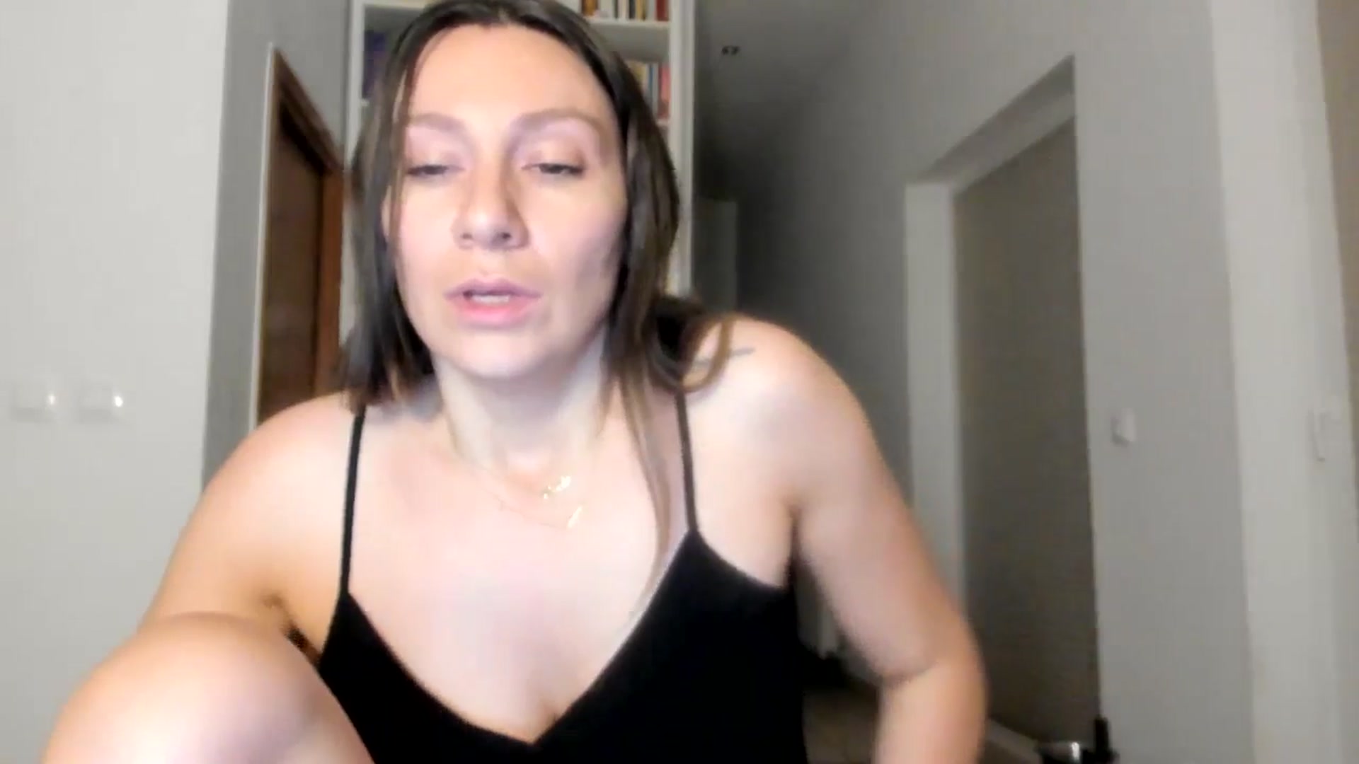 Gallery image thumbnail from ItsEvie's myfreecams stream on, 09/15/2025, 23:45 image 6 of 20