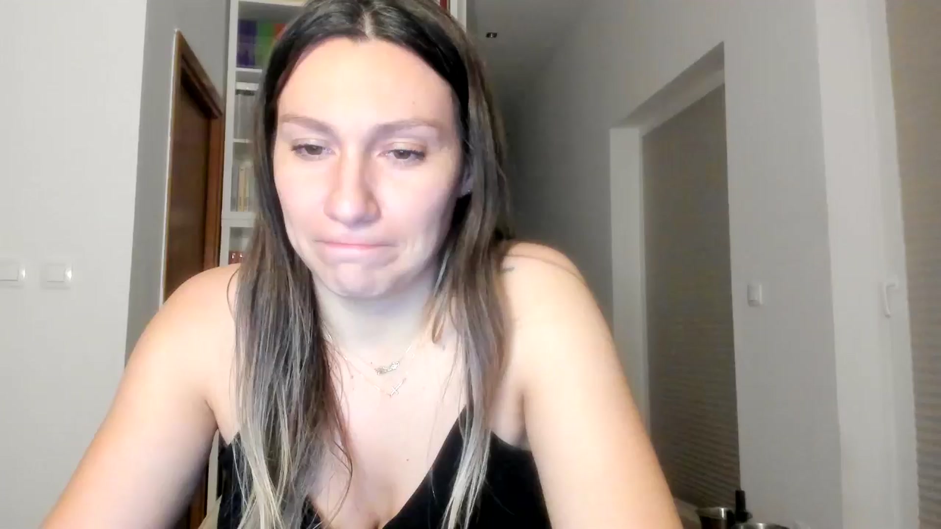 Gallery image thumbnail from ItsEvie's myfreecams stream on, 09/15/2025, 23:45 image 13 of 20