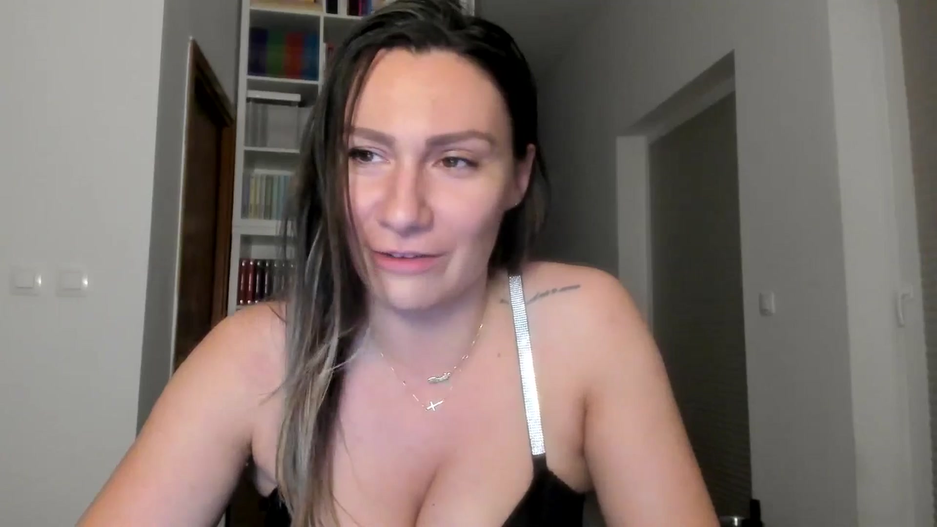 Gallery image thumbnail from ItsEvie's myfreecams stream on, 09/20/2025, 22:49 image 2 of 20