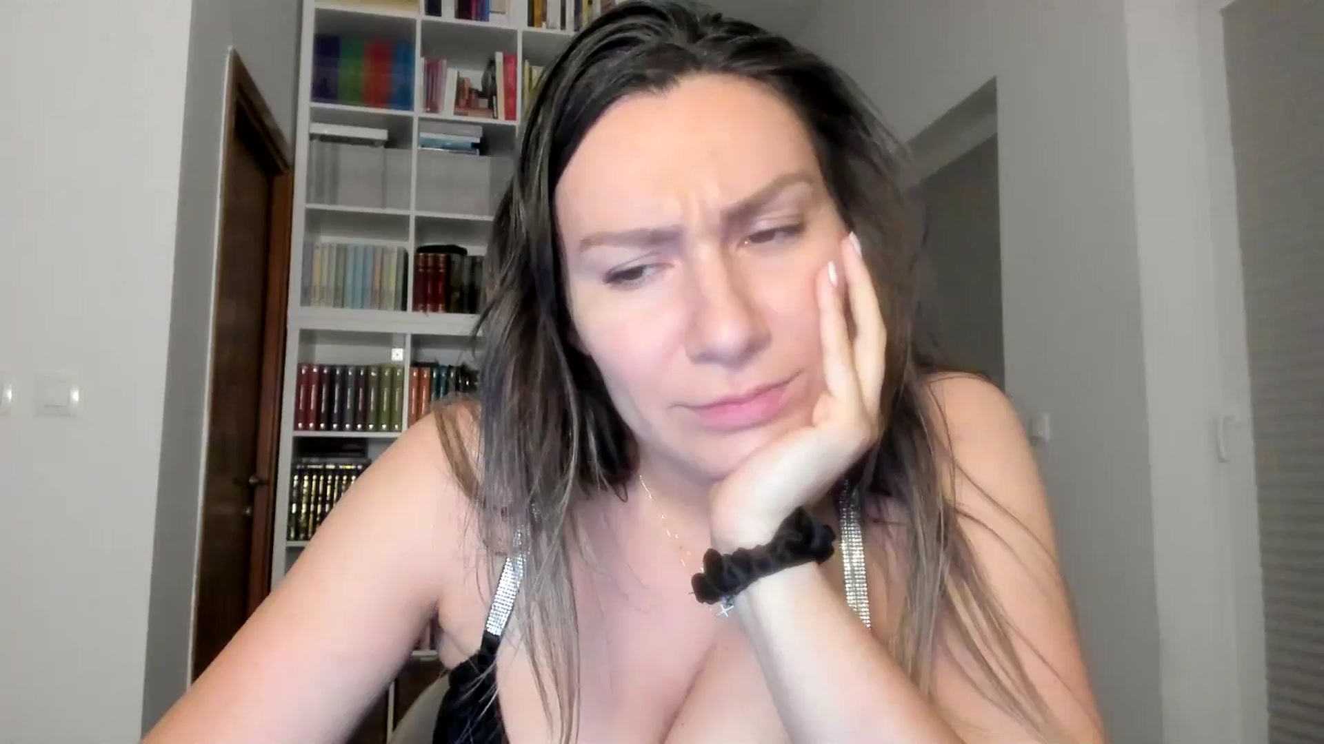 Gallery image thumbnail from ItsEvie's myfreecams stream on, 09/20/2025, 22:49 image 1 of 20