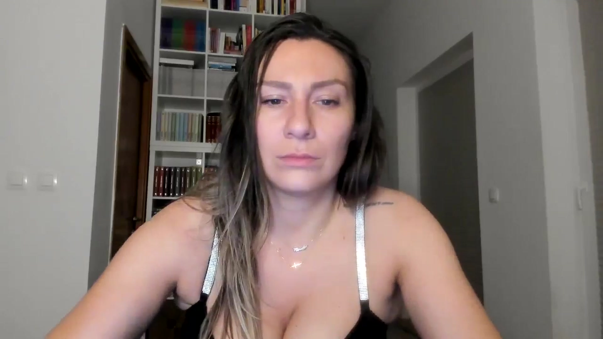 Gallery image thumbnail from ItsEvie's myfreecams stream on, 09/20/2025, 22:49 image 3 of 20