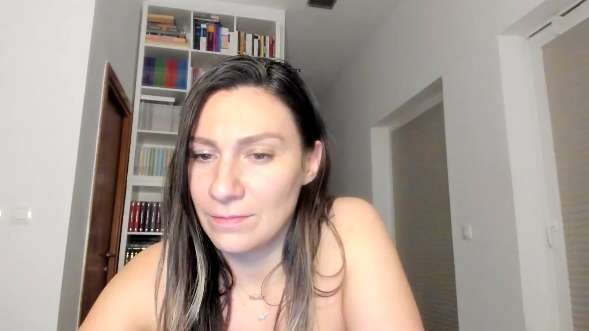 Gallery image thumbnail from ItsEvie's myfreecams stream on, 09/21/2025, 01:32 image 4 of 20