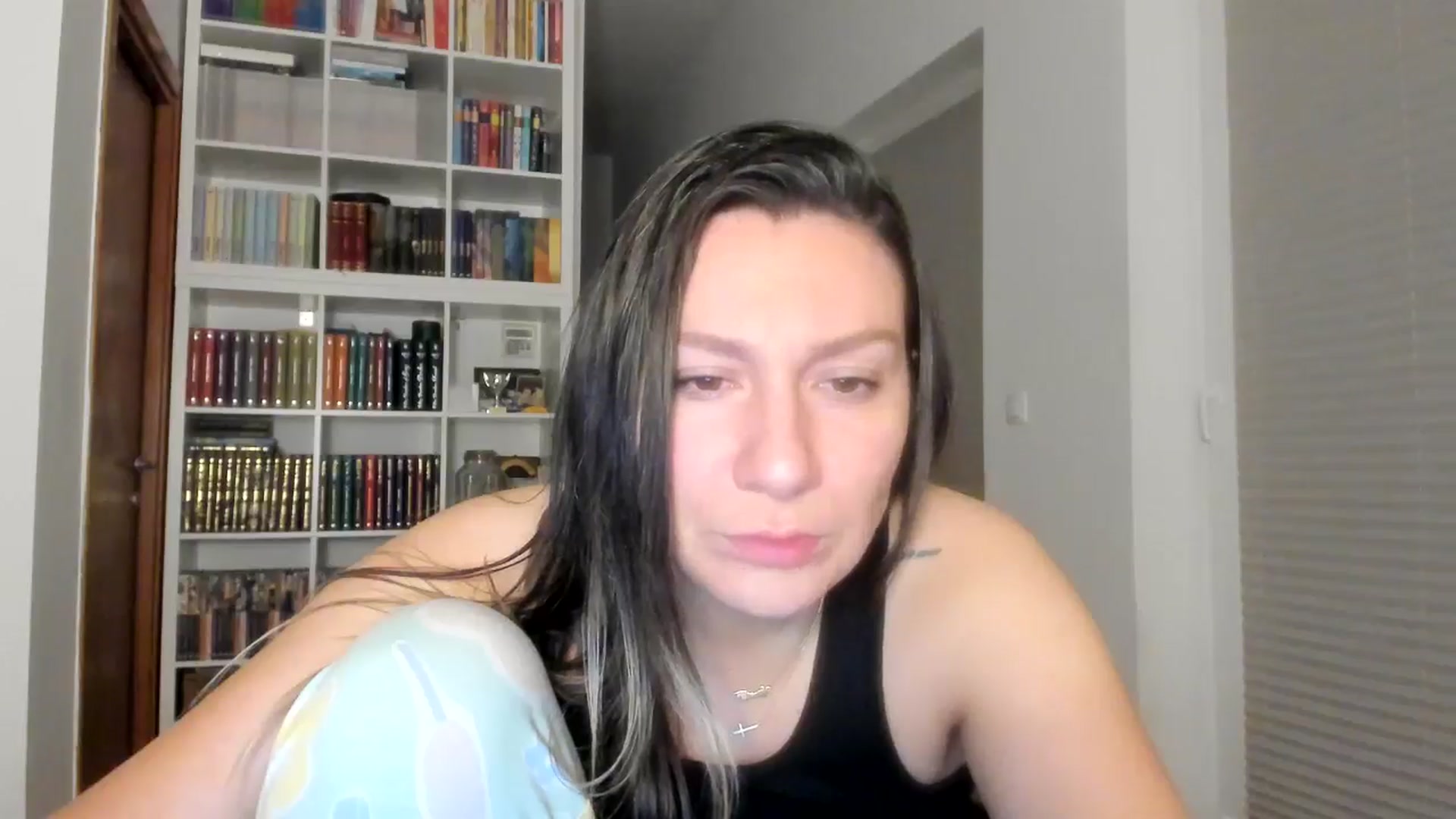 Gallery image thumbnail from ItsEvie's myfreecams stream on, 10/02/2025, 24:07 image 12 of 20