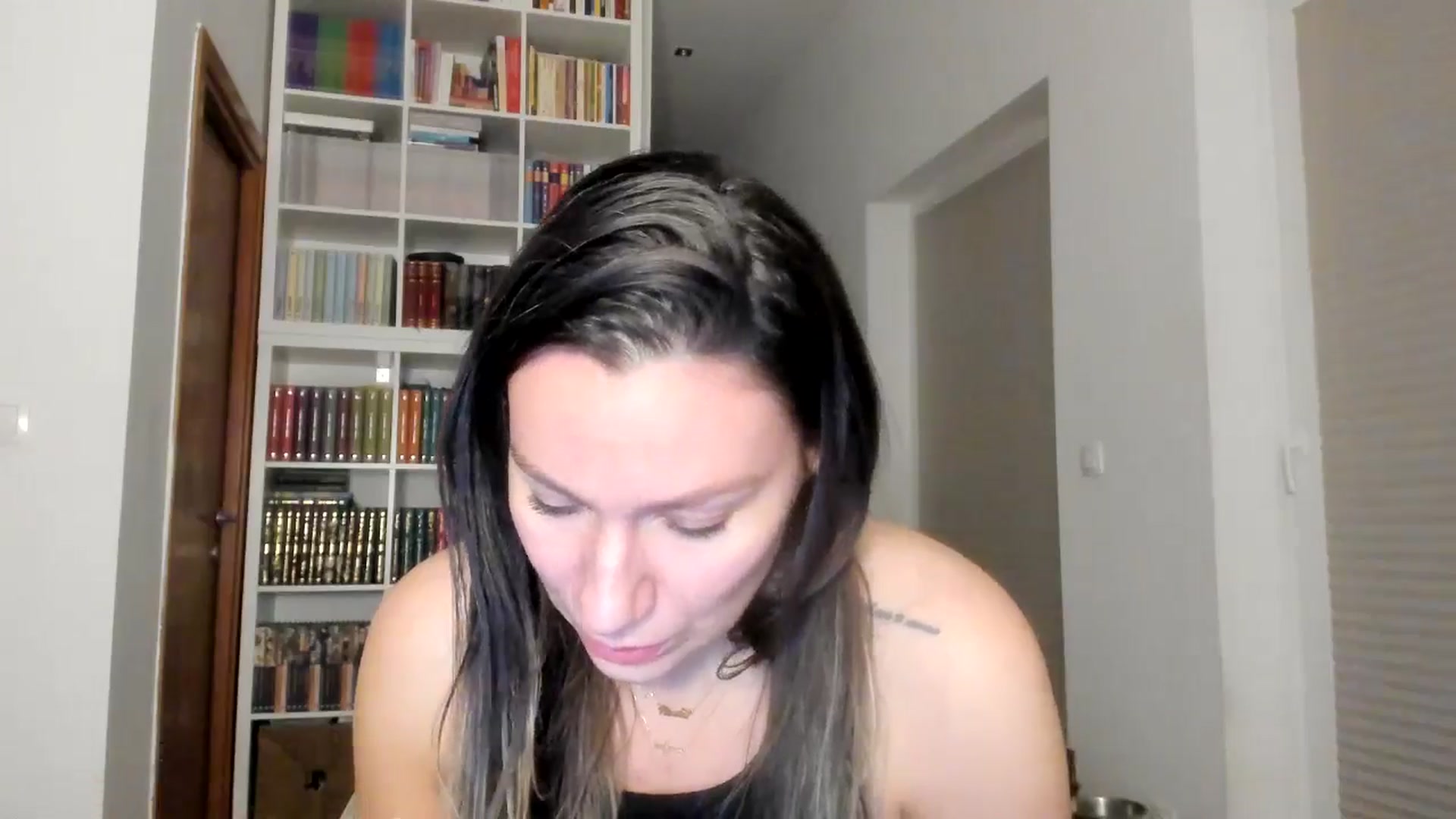 Gallery image thumbnail from ItsEvie's myfreecams stream on, 10/02/2025, 24:07 image 8 of 20