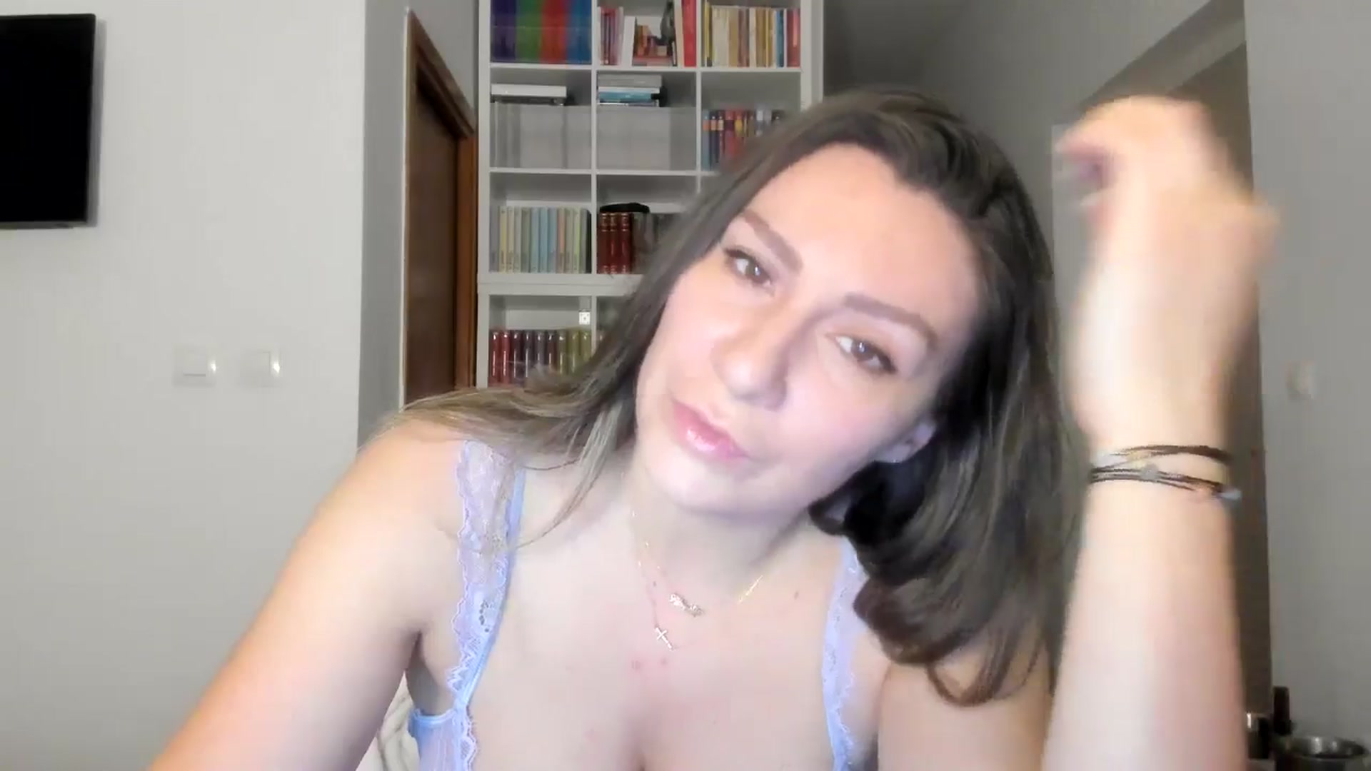 Gallery image thumbnail from ItsEvie's myfreecams stream on, 10/04/2025, 23:02 image 3 of 20