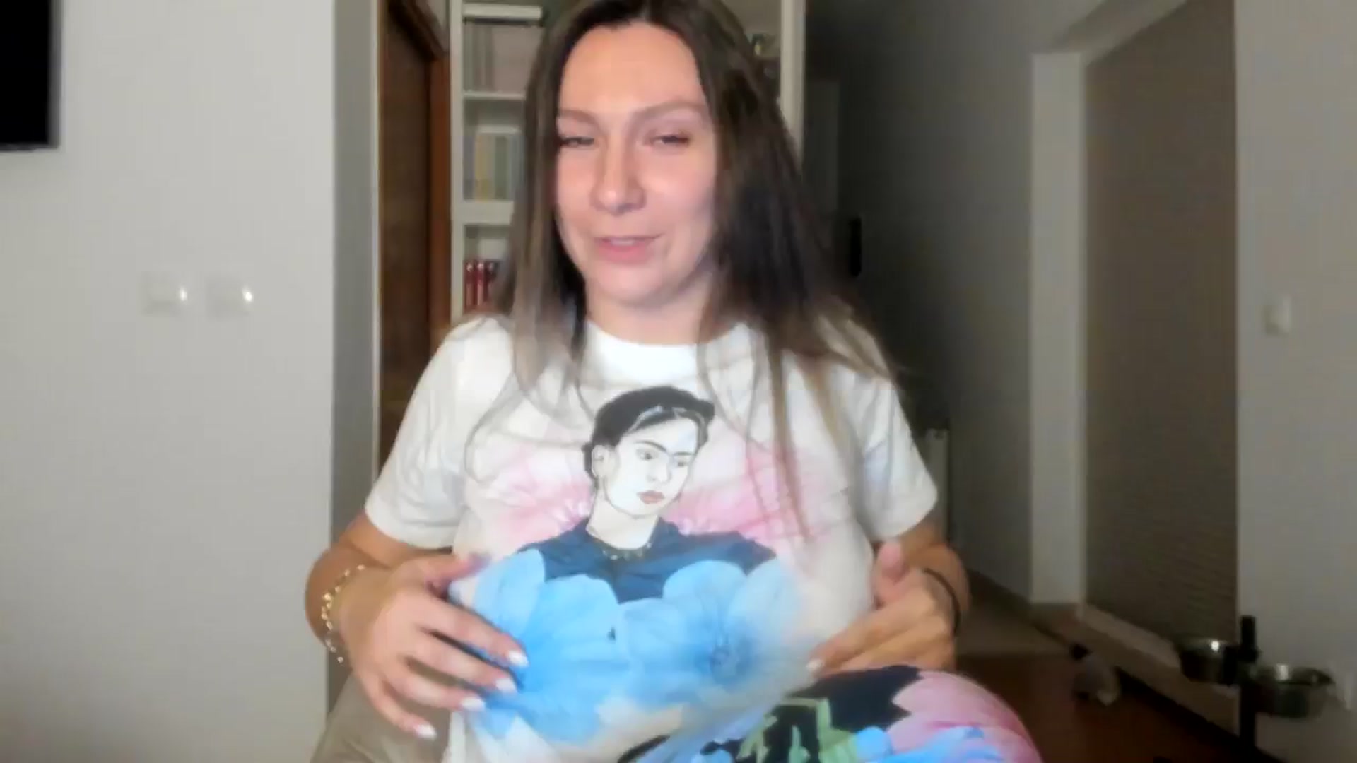 Gallery image thumbnail from ItsEvie's myfreecams stream on, 10/05/2025, 23:28 image 4 of 20