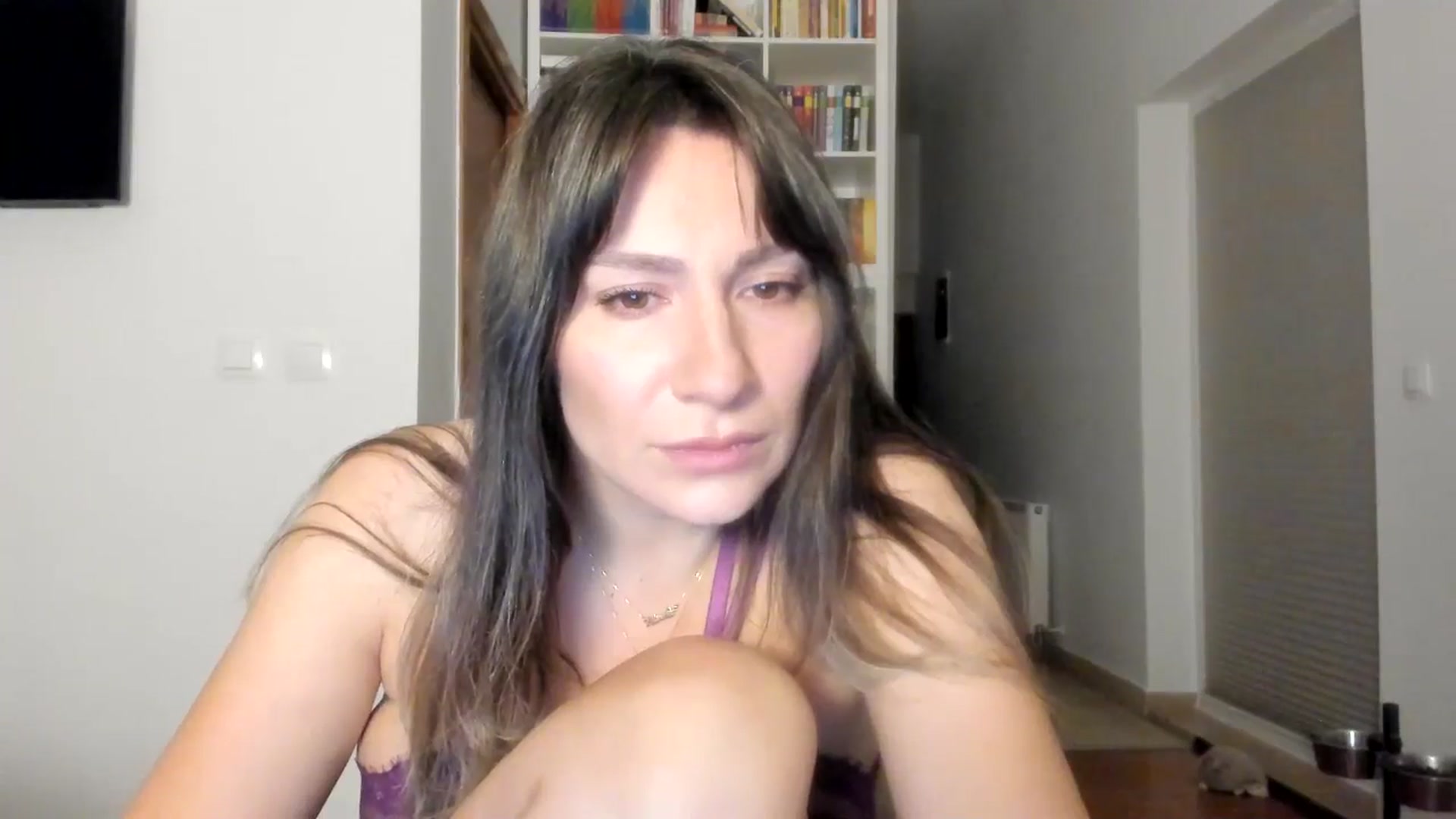 Gallery image thumbnail from ItsEvie's myfreecams stream on, 10/13/2025, 22:02 image 12 of 20