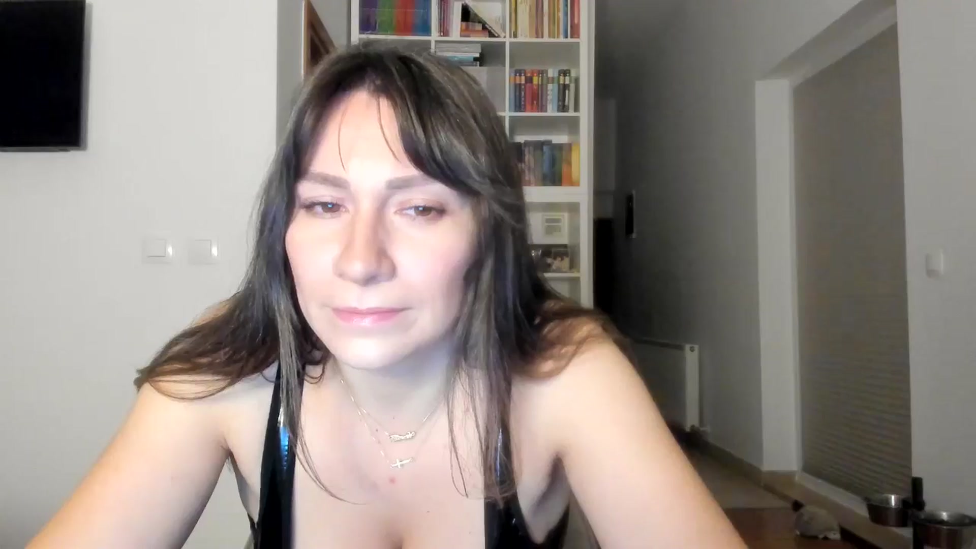 Gallery image thumbnail from ItsEvie's myfreecams stream on, 10/14/2025, 24:01 image 11 of 20