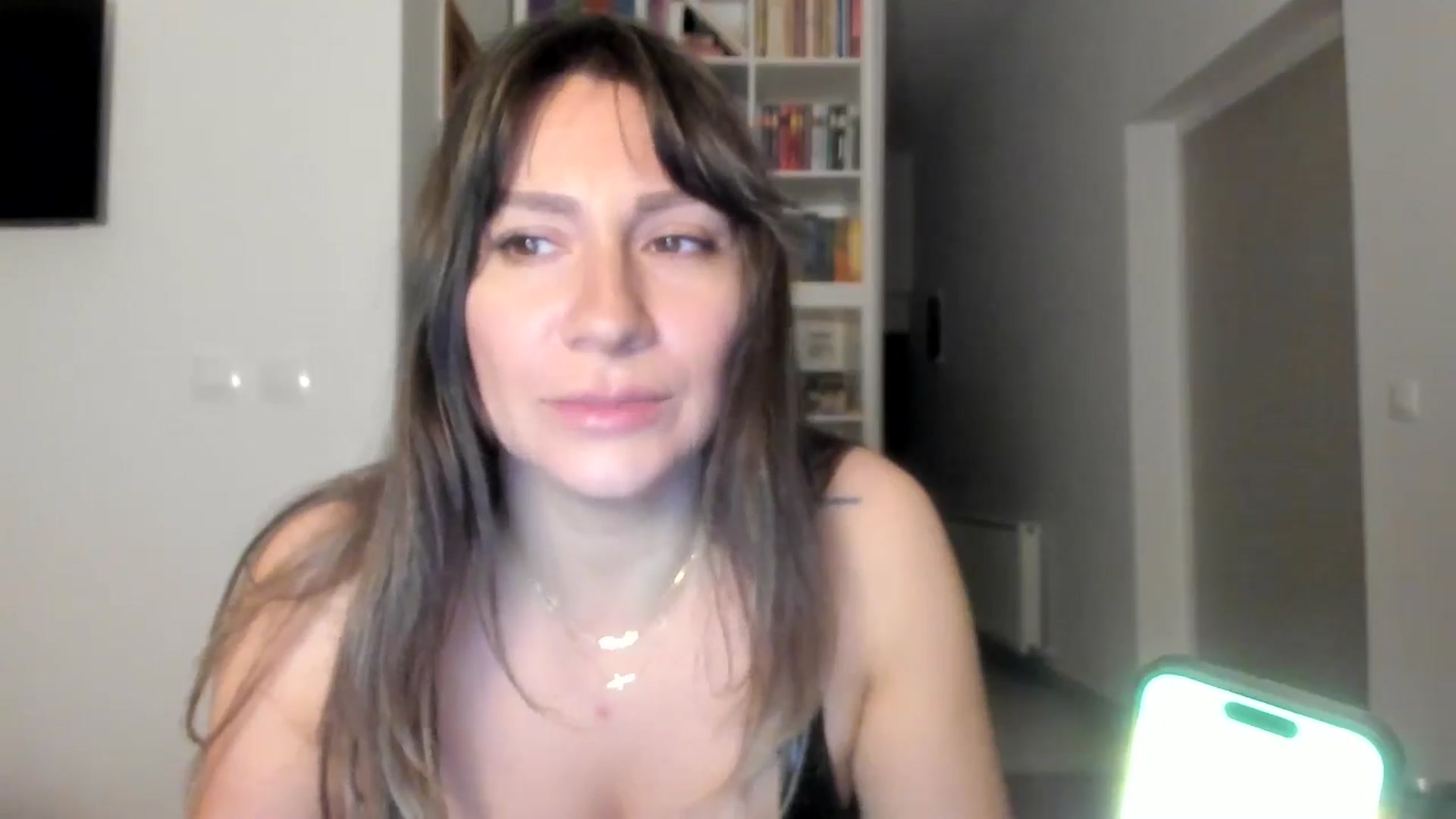 Gallery image thumbnail from ItsEvie's myfreecams stream on, 10/14/2025, 24:01 image 12 of 20