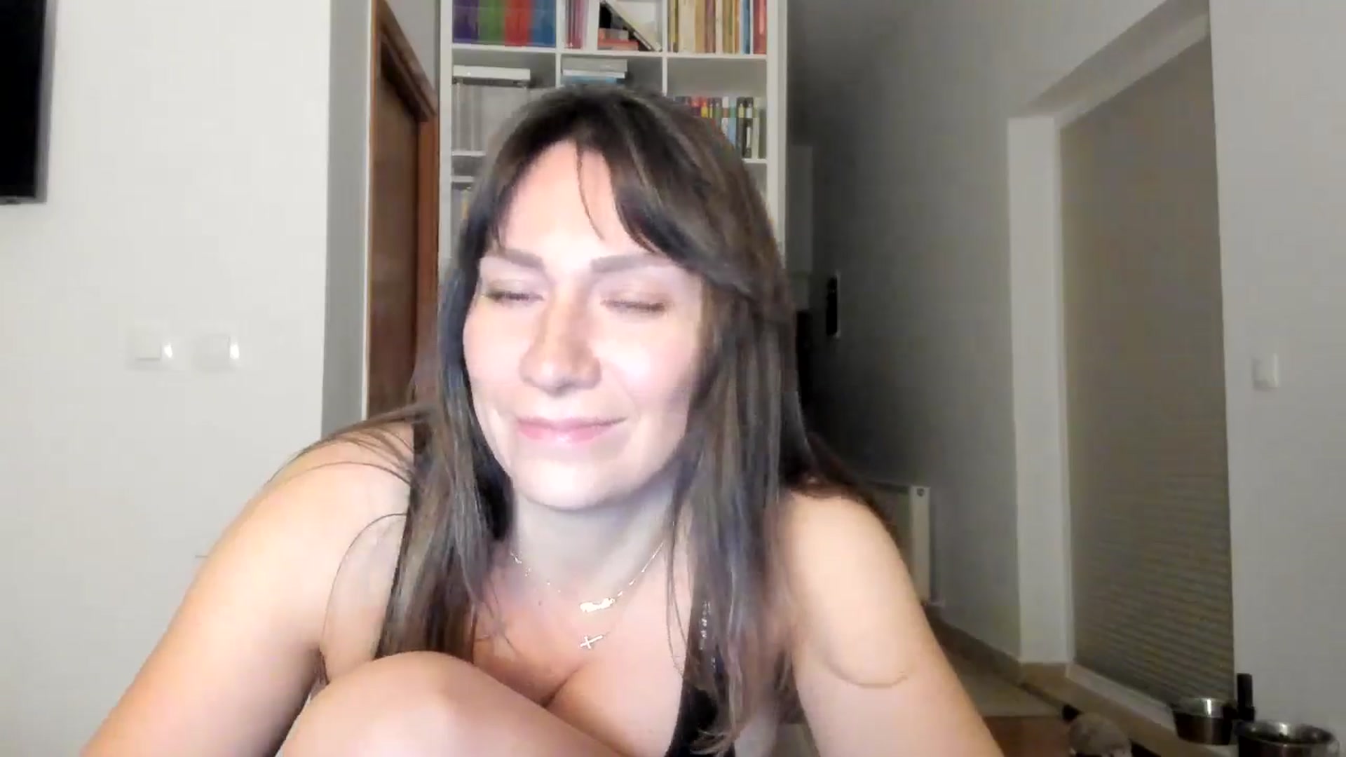 Gallery image thumbnail from ItsEvie's myfreecams stream on, 10/14/2025, 24:19 image 12 of 20
